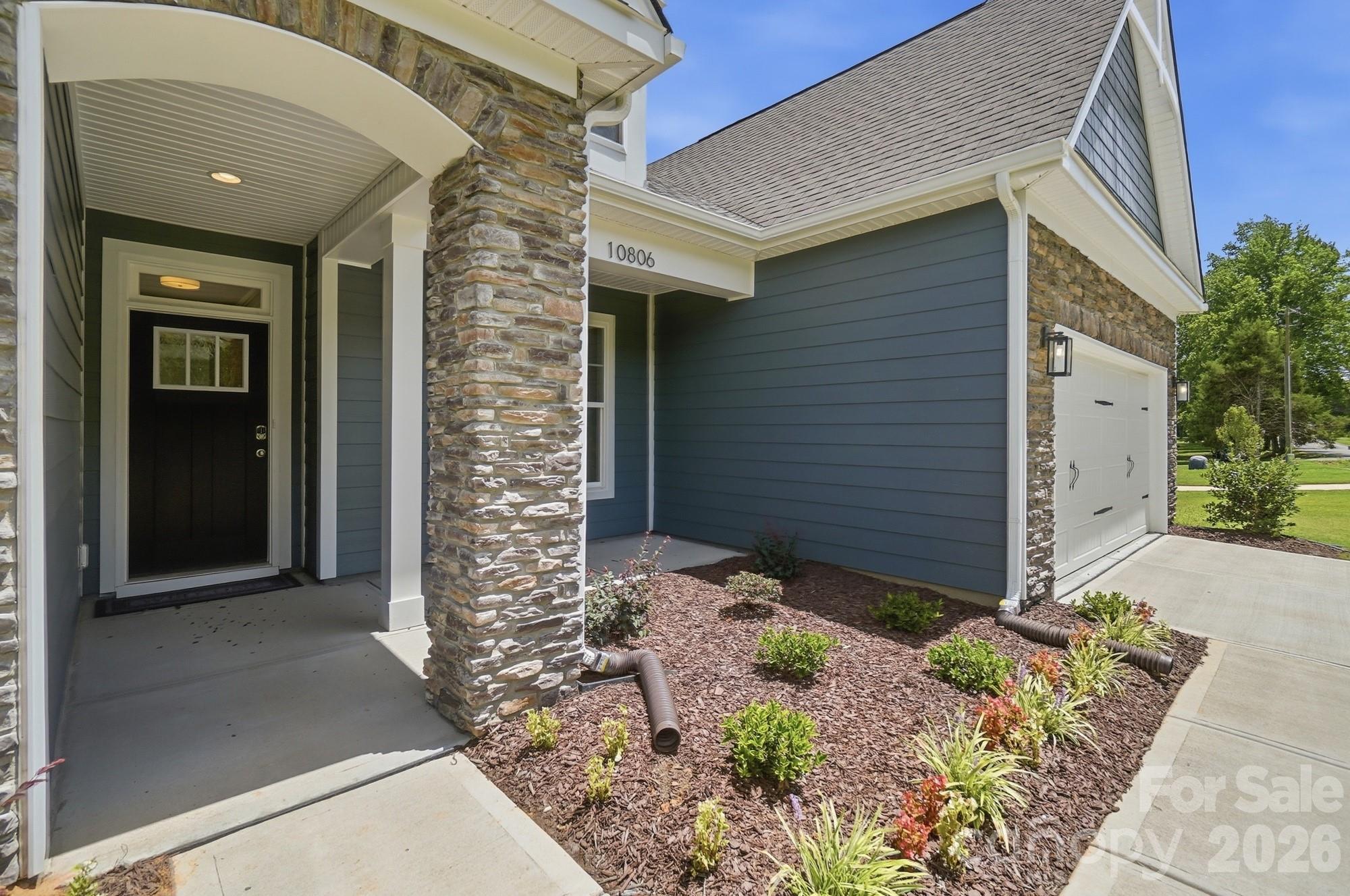 10806 Coble Road Property Photo 4