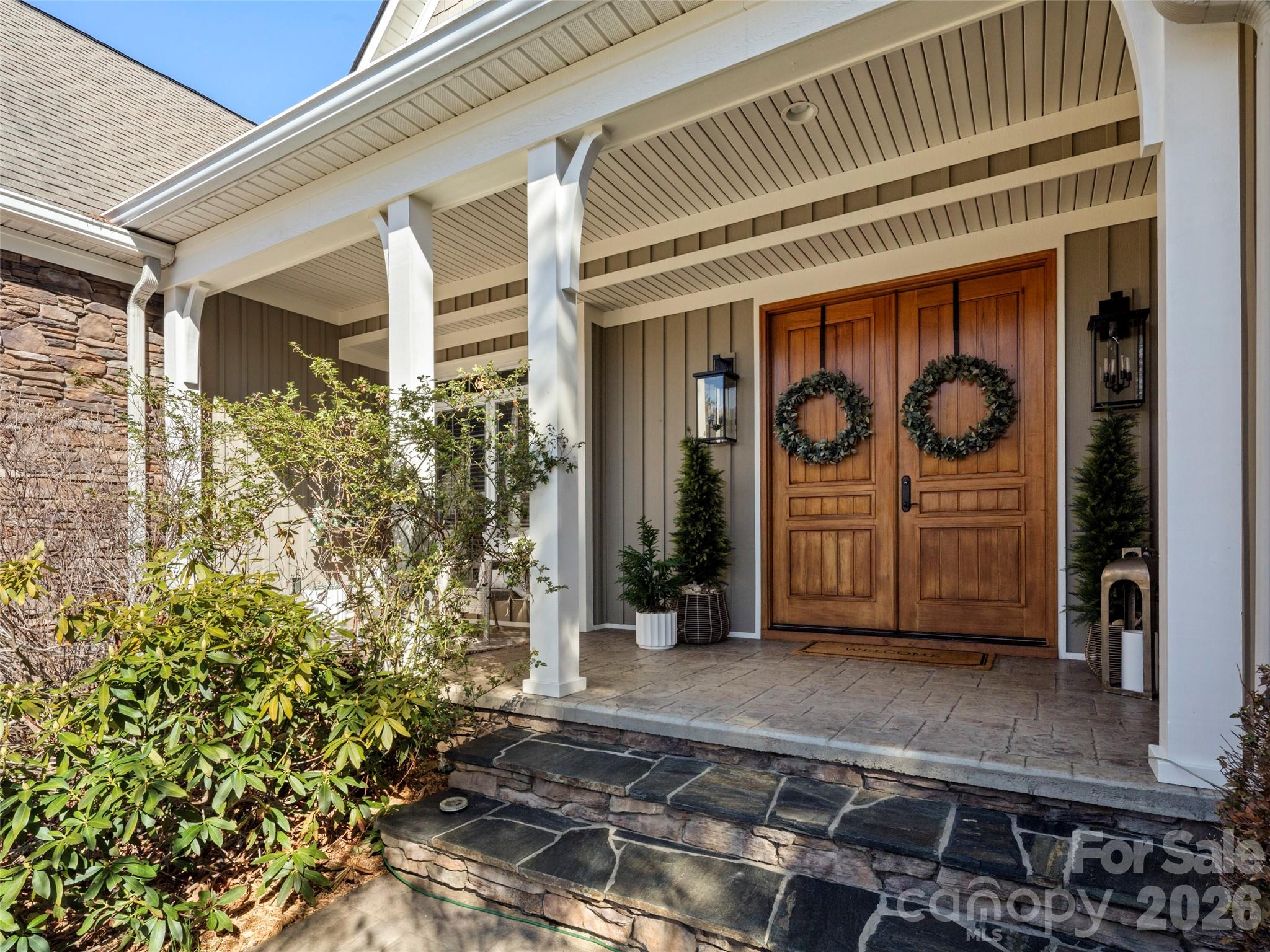 47 Ledgestone Drive Property Photo 3