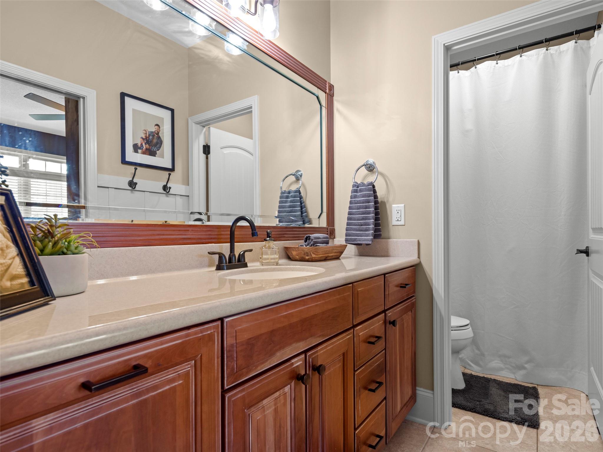 47 Ledgestone Drive Property Photo 24