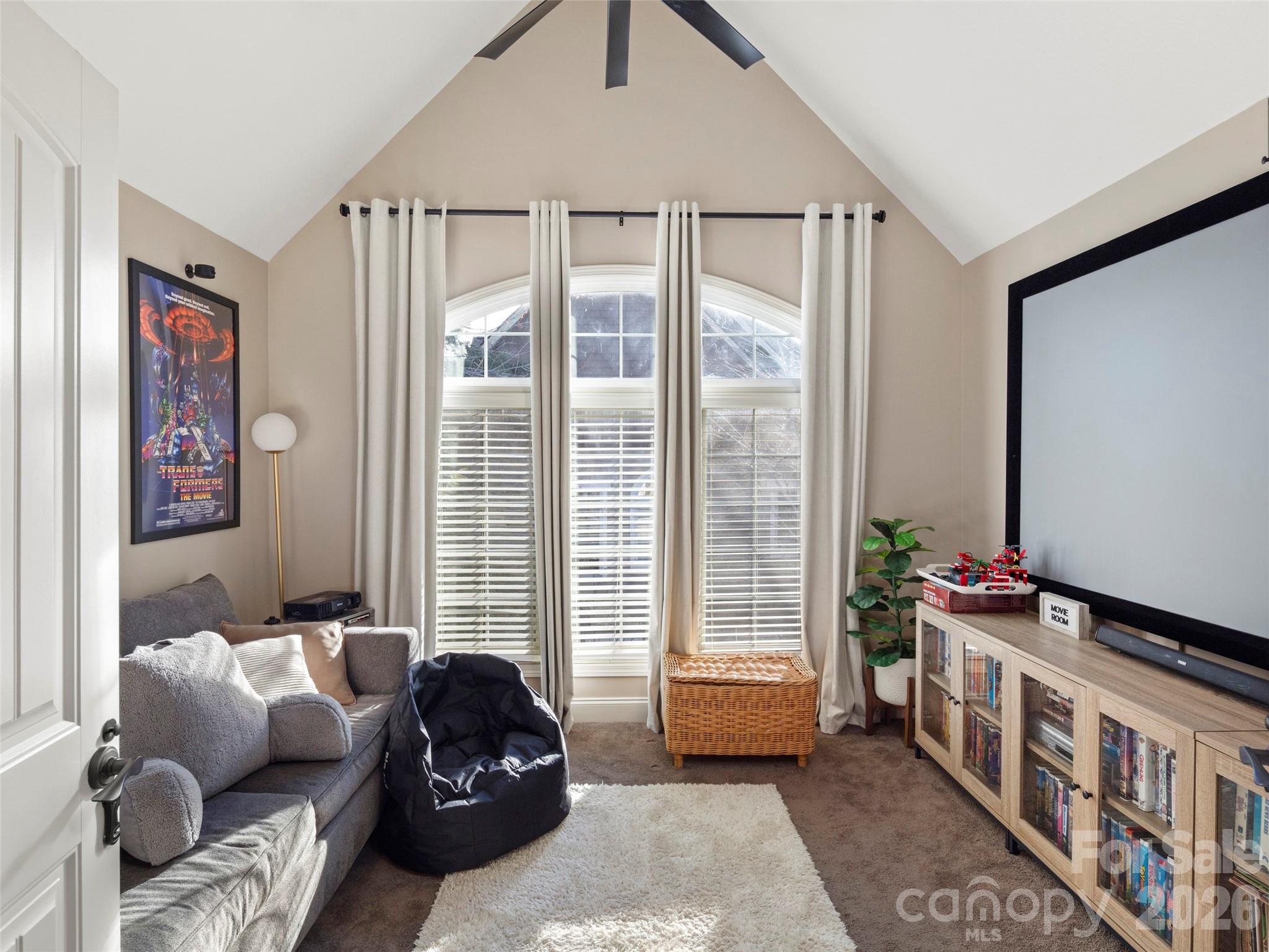 47 Ledgestone Drive Property Photo 25