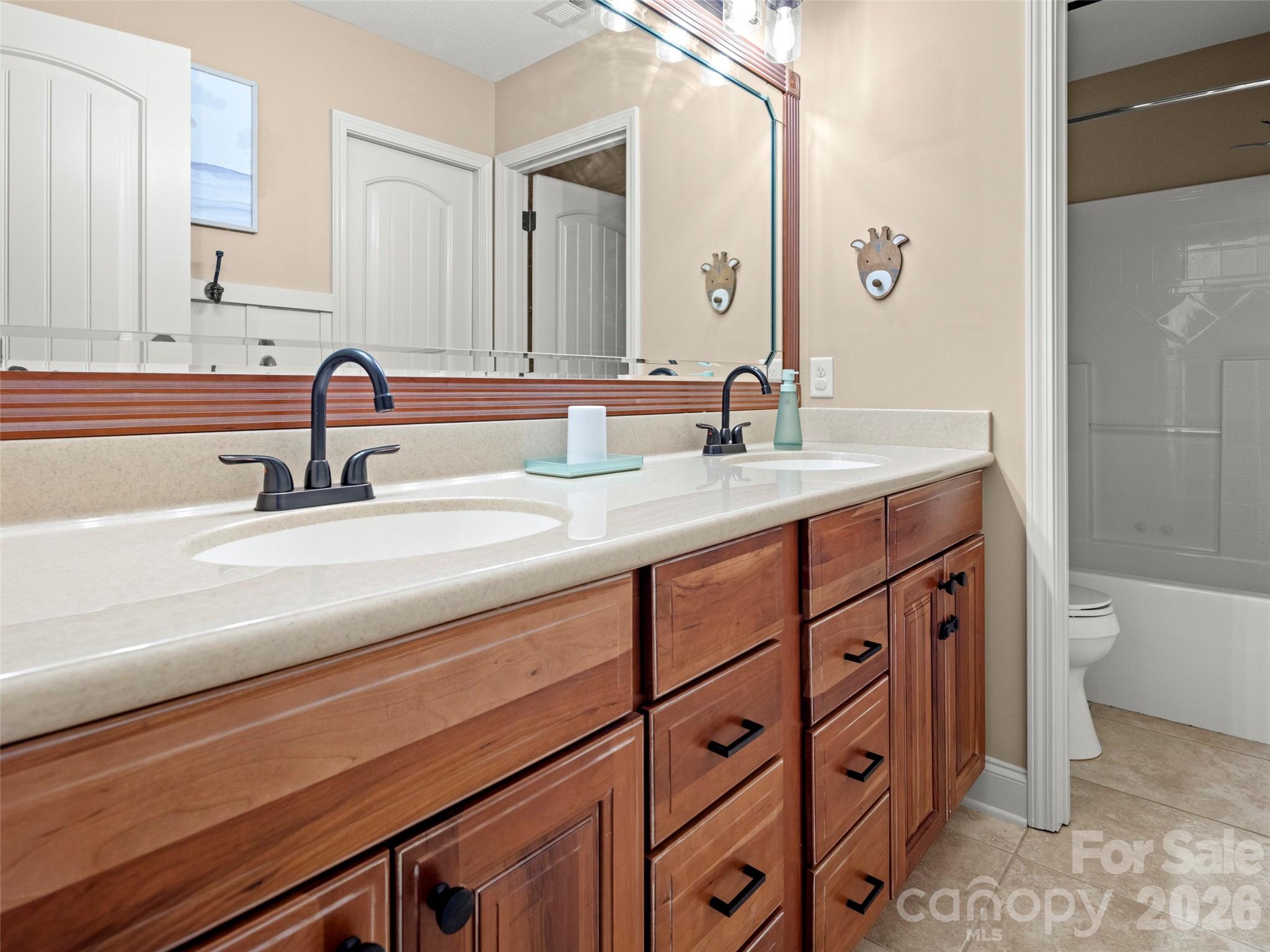47 Ledgestone Drive Property Photo 29