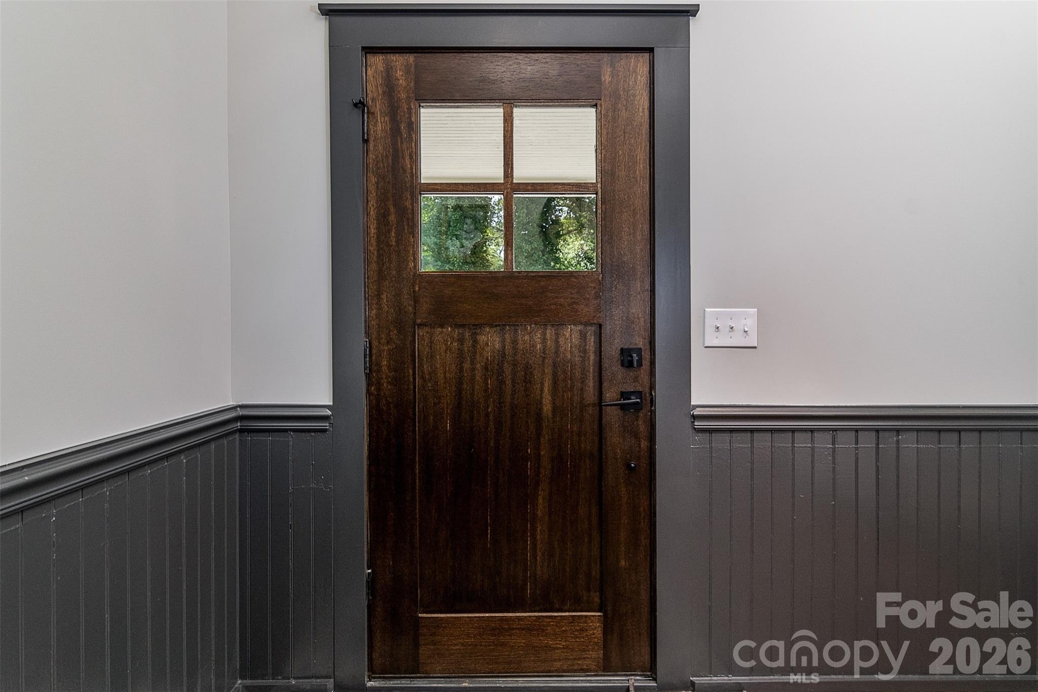518 W Sharpe Street Property Photo 6