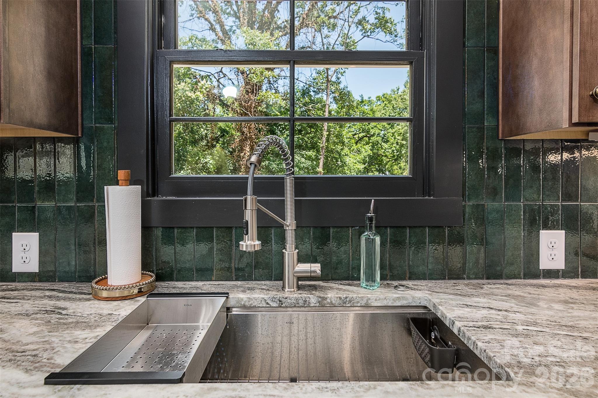 518 W Sharpe Street Property Photo 14