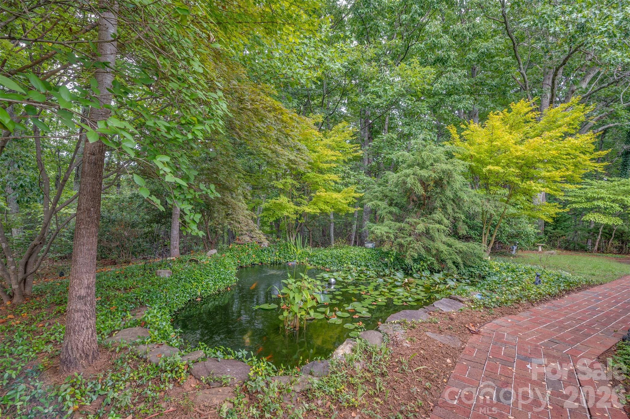 176 Fox Run Lane Property Photo 4