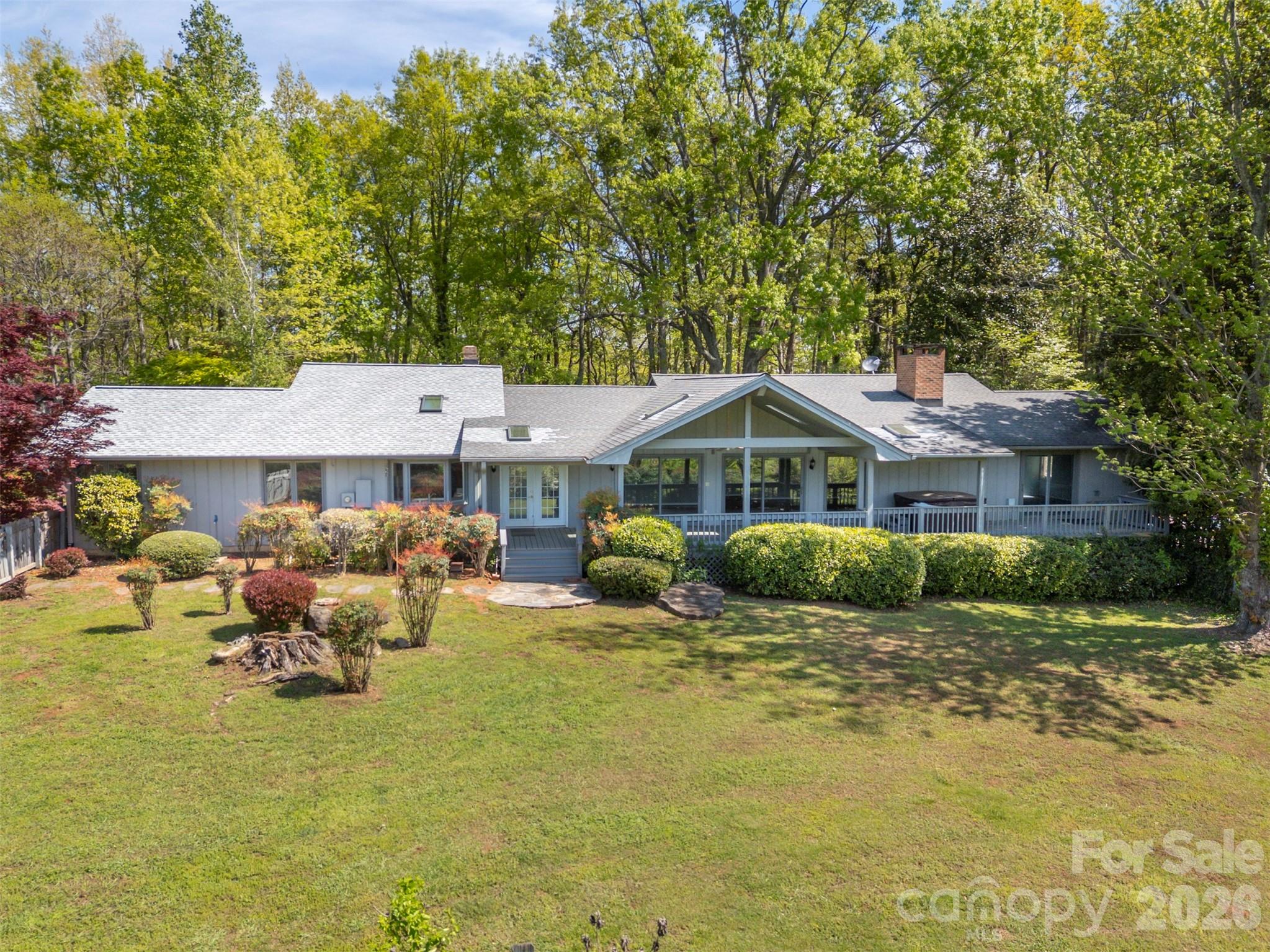 176 Fox Run Lane Property Photo 8