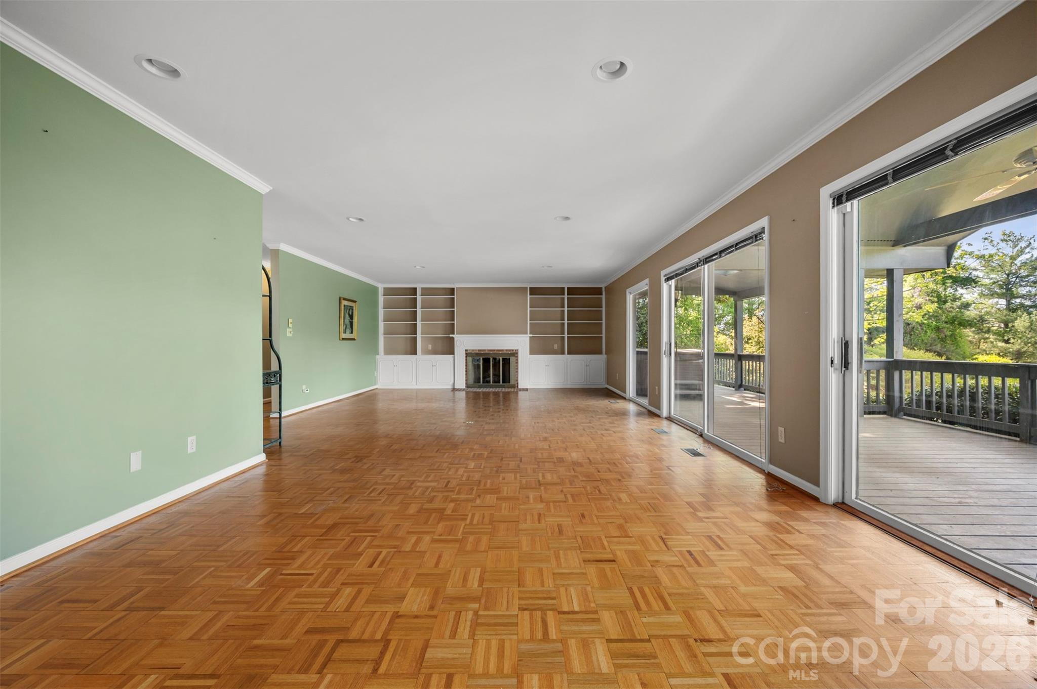176 Fox Run Lane Property Photo 12