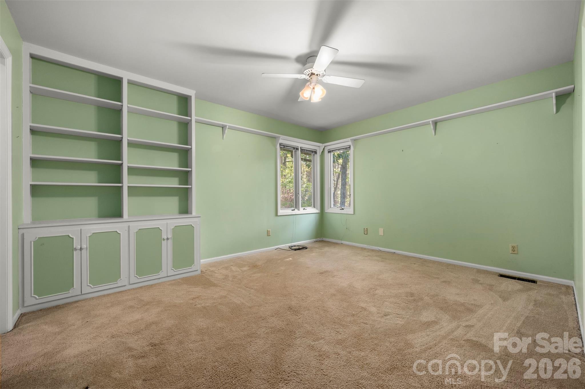 176 Fox Run Lane Property Photo 27