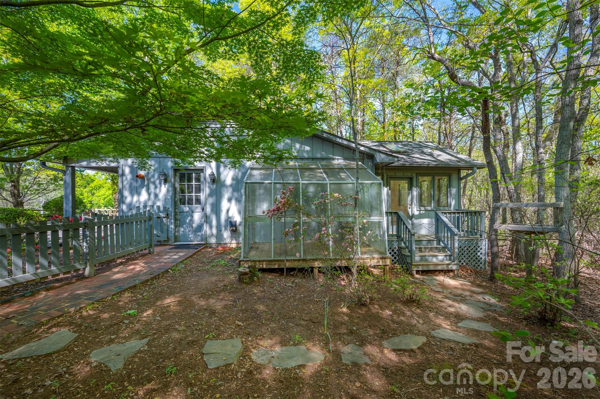 176 Fox Run Lane Property Photo 33