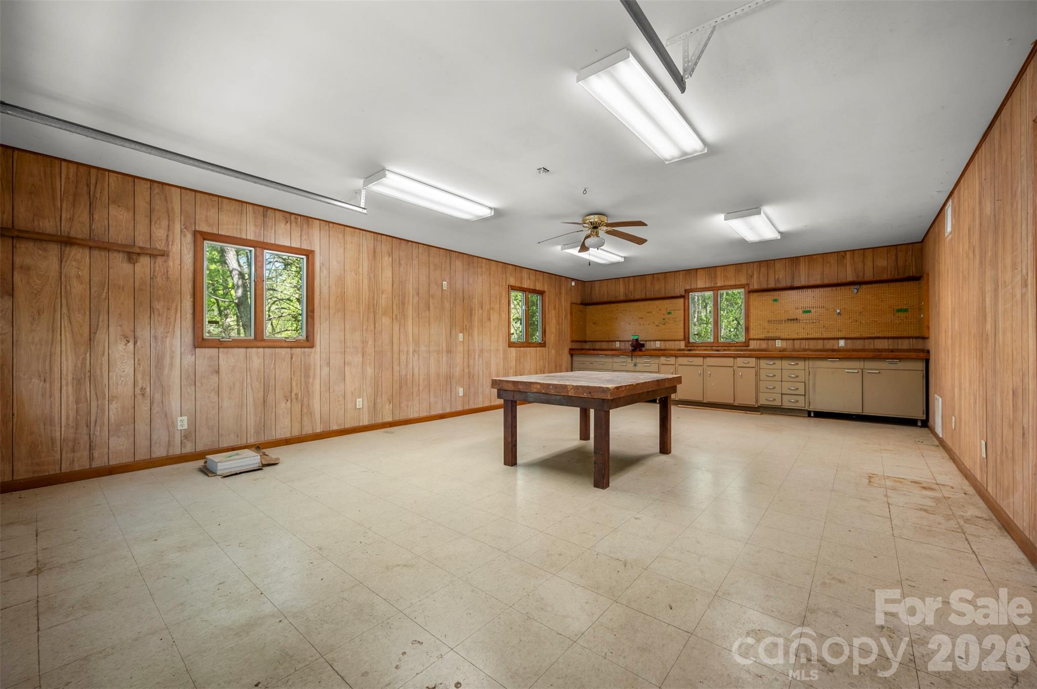 176 Fox Run Lane Property Photo 36