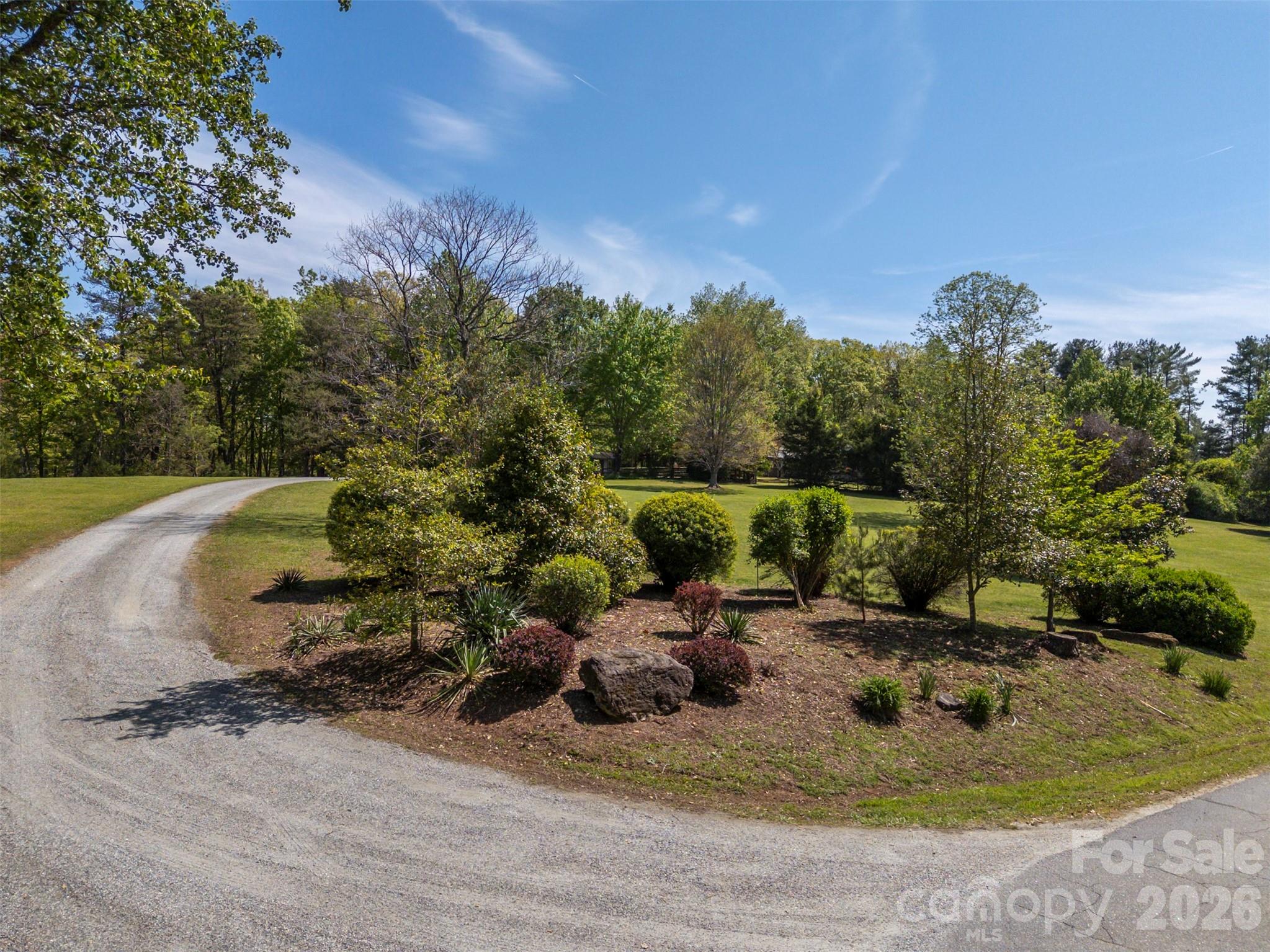 176 Fox Run Lane Property Photo 38