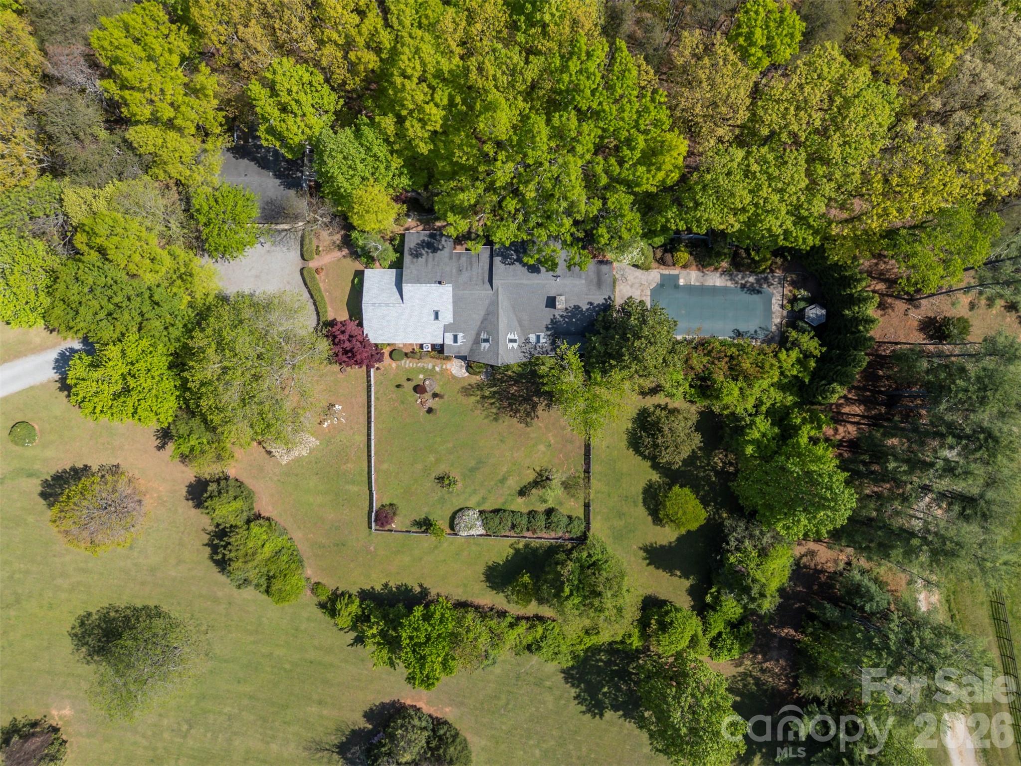 176 Fox Run Lane Property Photo 43