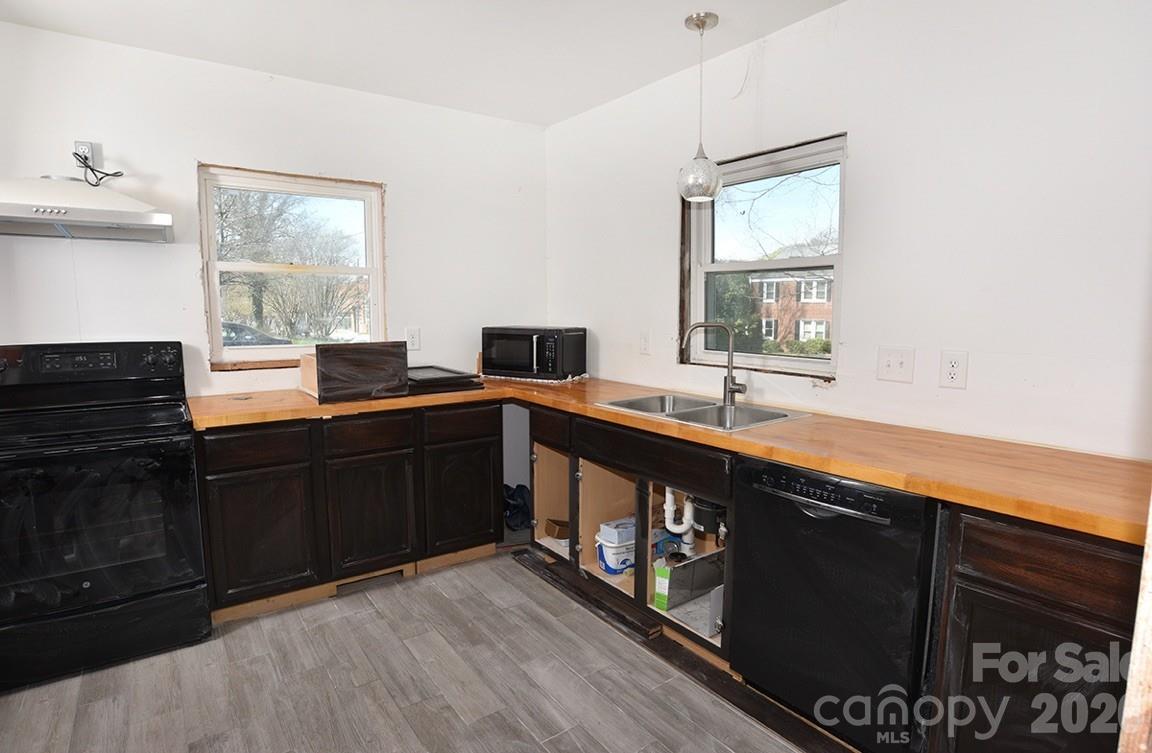 629 W Council Street Property Photo 14