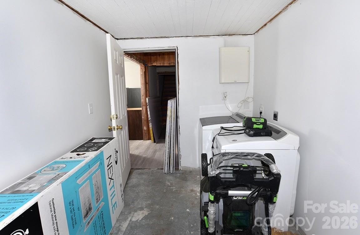 629 W Council Street Property Photo 26