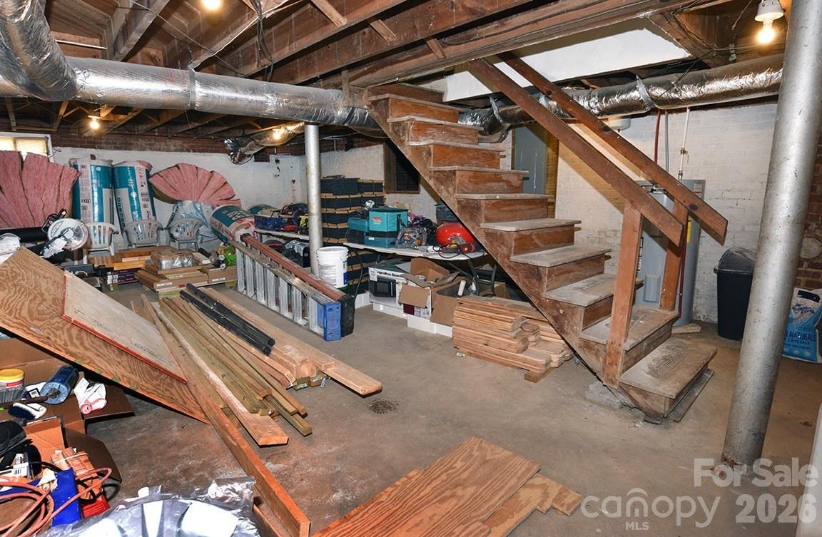 629 W Council Street Property Photo 28