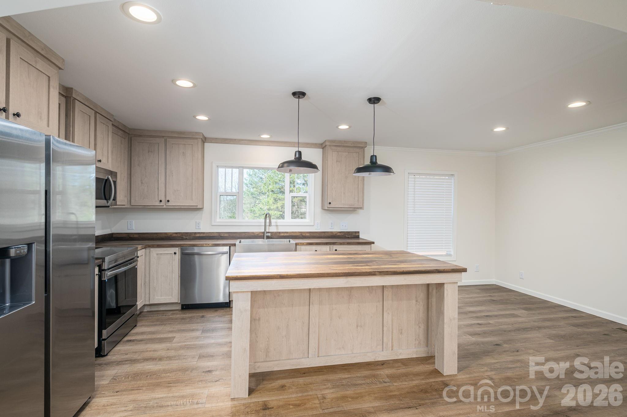 808 W Eagleview Lane Property Photo 15