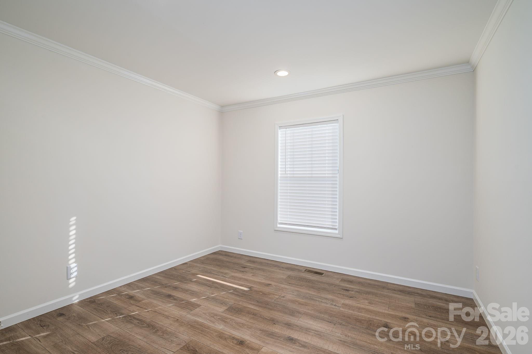 808 W Eagleview Lane Property Photo 32