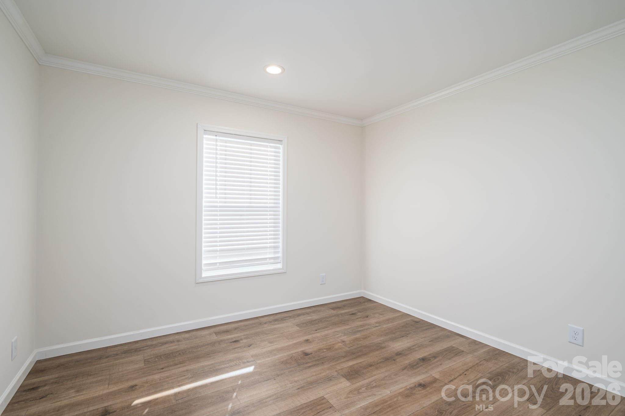 808 W Eagleview Lane Property Photo 34