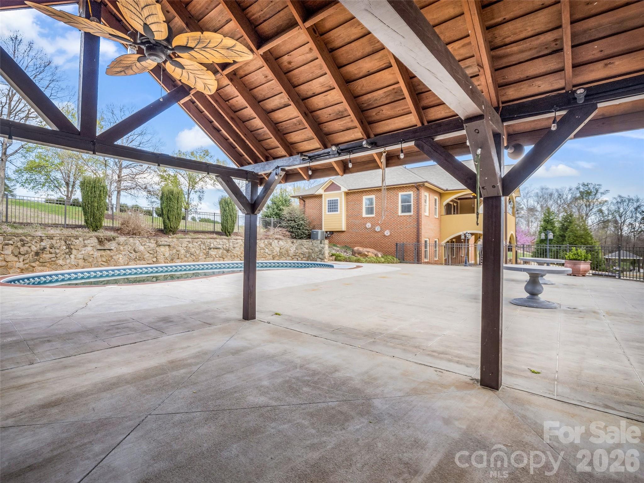 148 Fairway Drive Property Photo 7