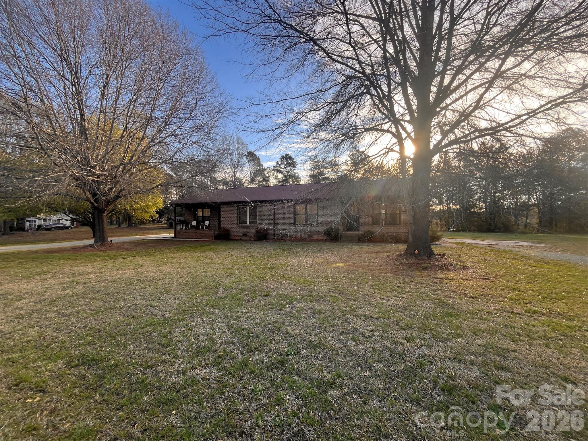 300 Taylor Road Property Photo 5