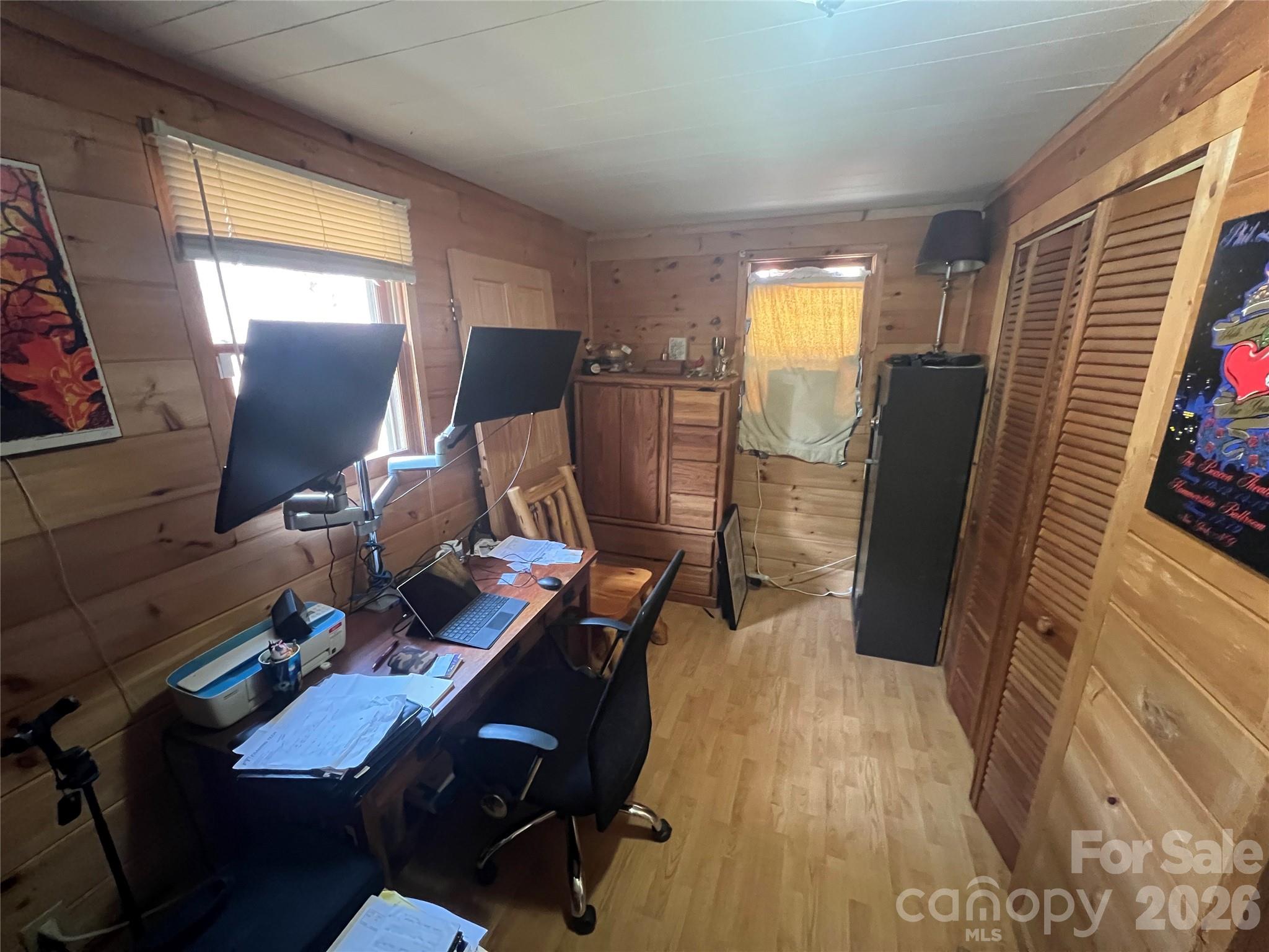 365 Hillbilly Lane Property Photo 10