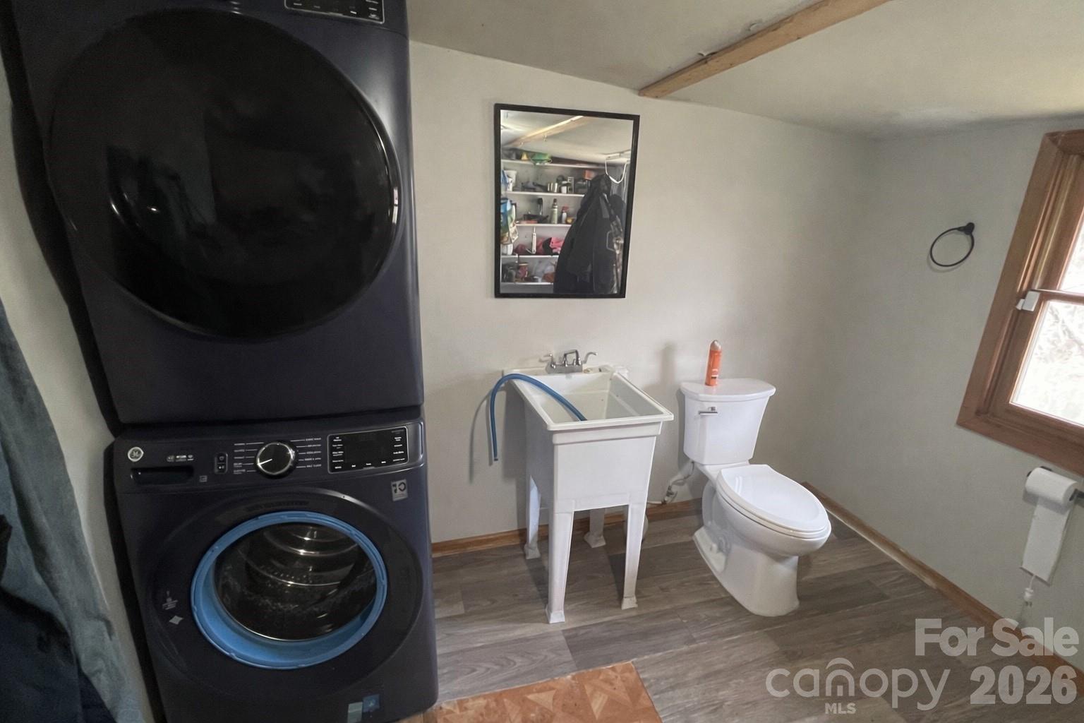 365 Hillbilly Lane Property Photo 12