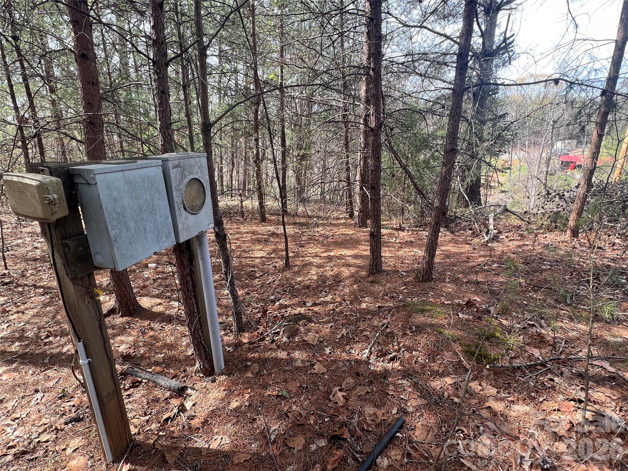 365 Hillbilly Lane Property Photo 18