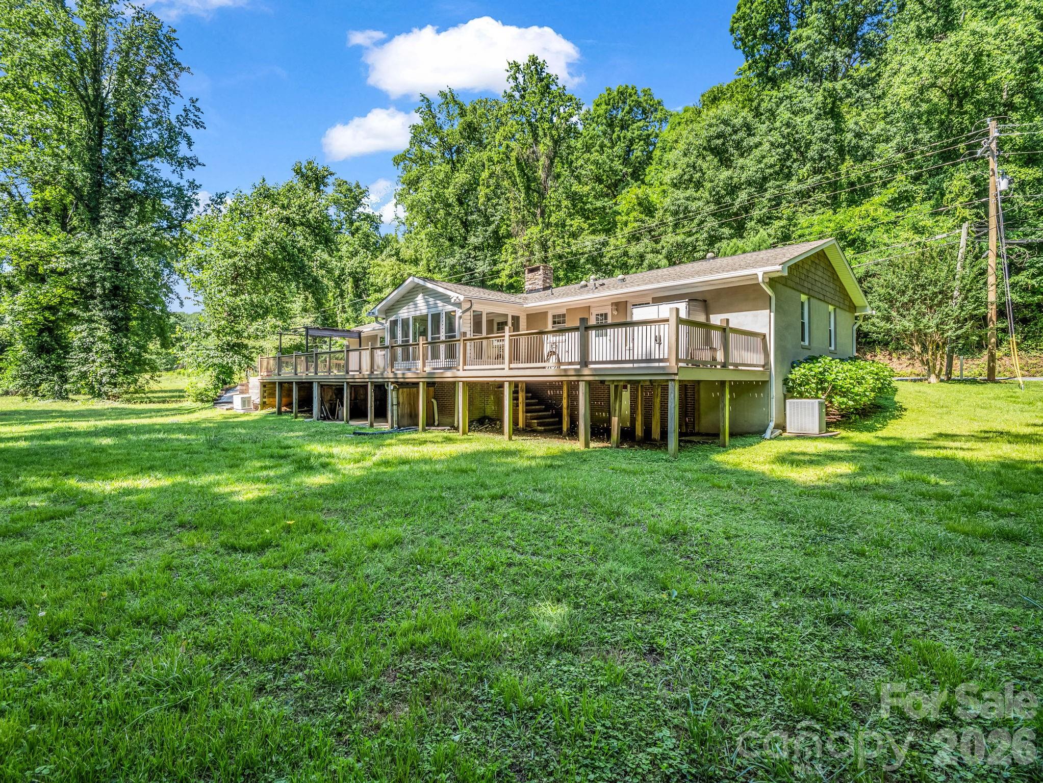 260 Warrior Drive Property Photo 2