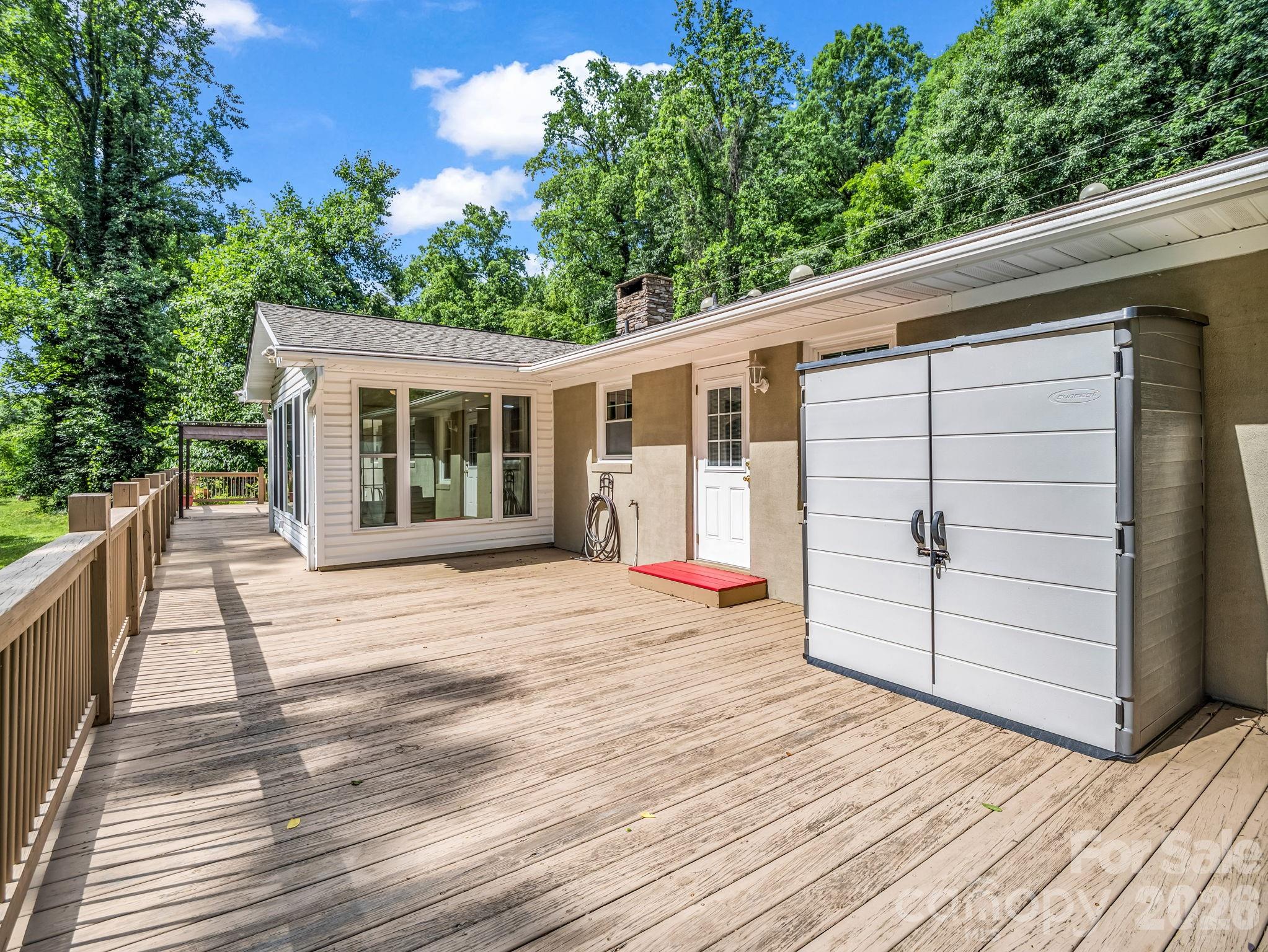 260 Warrior Drive Property Photo 3