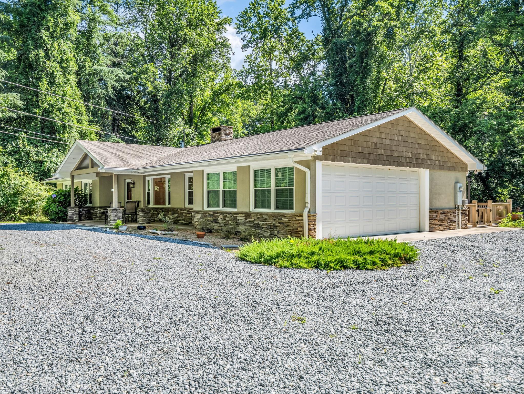 260 Warrior Drive Property Photo 4
