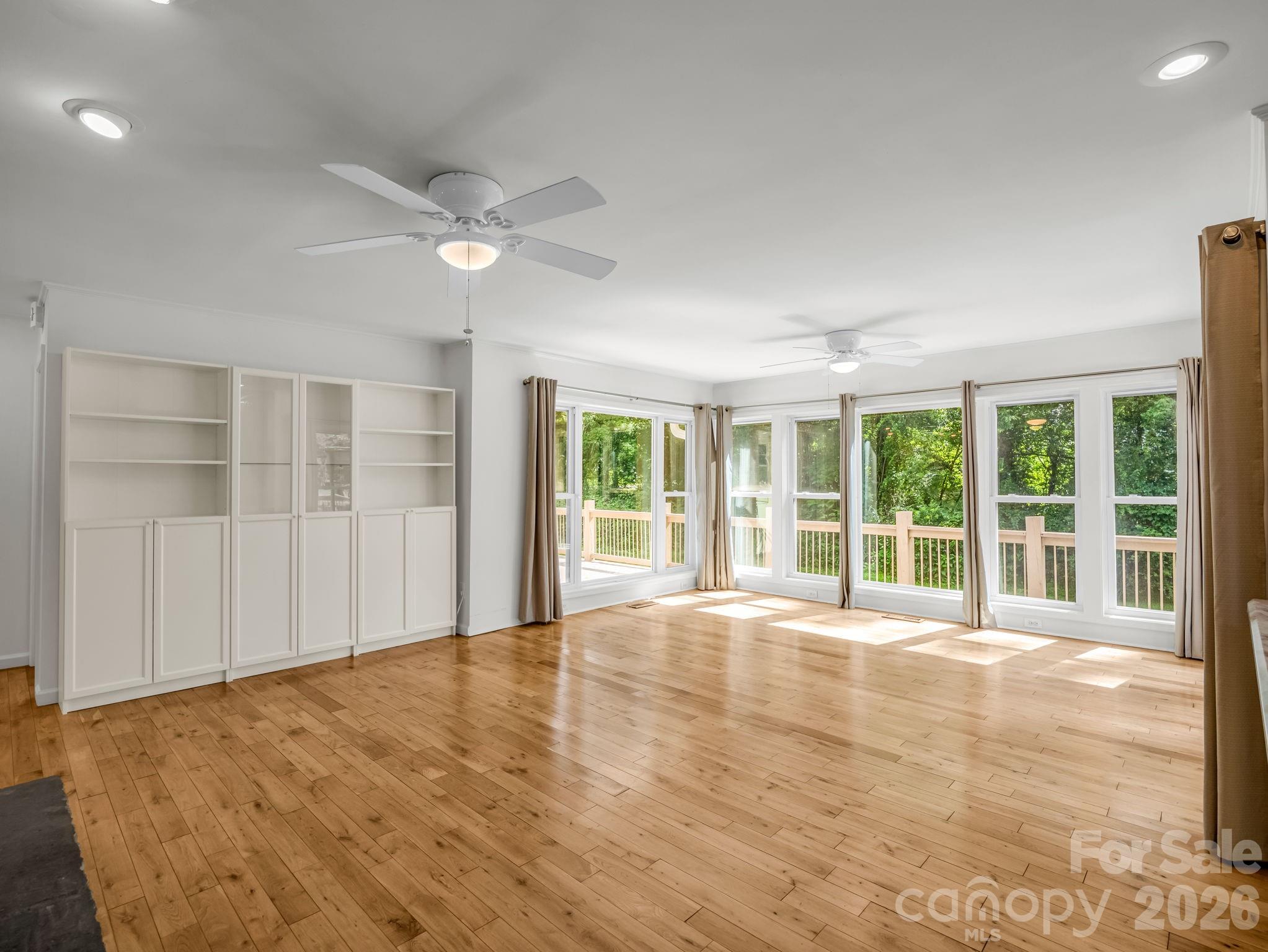 260 Warrior Drive Property Photo 10