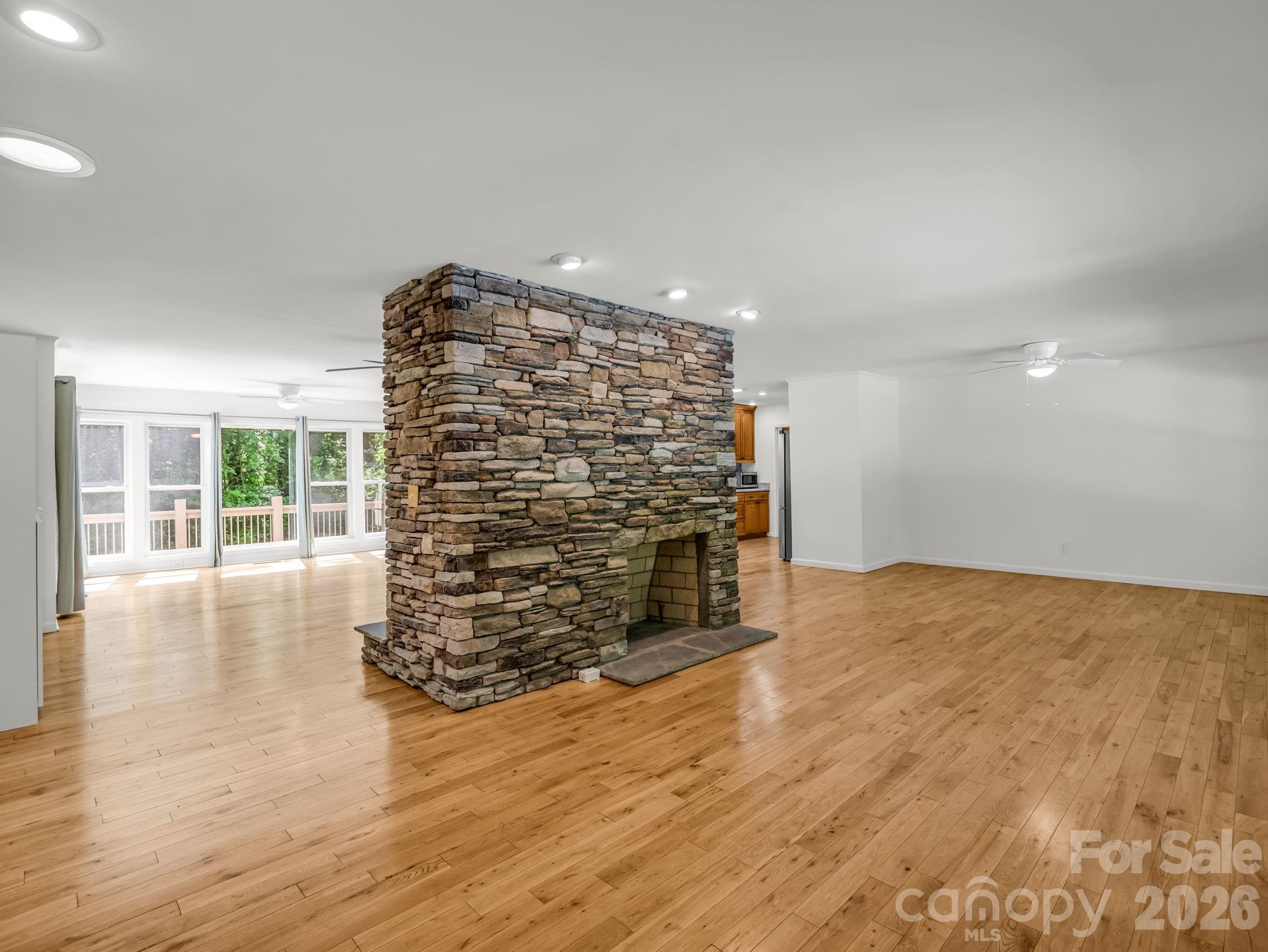 260 Warrior Drive Property Photo 11
