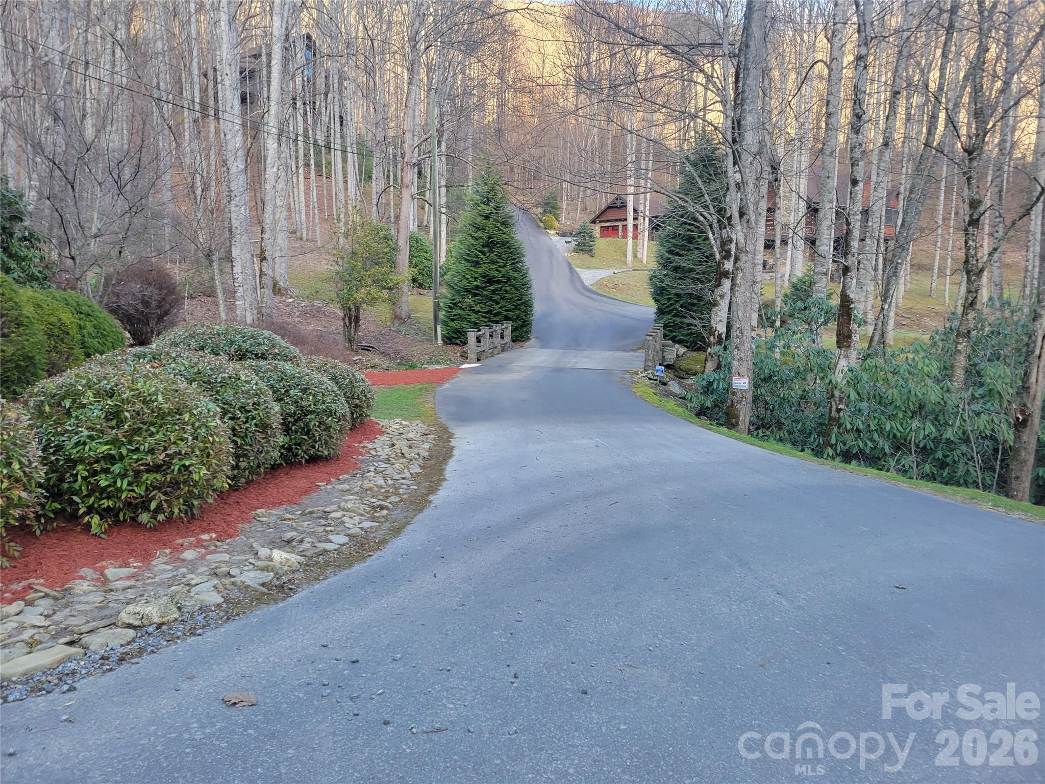 00 Covecrest Drive 1 Property Photo 2