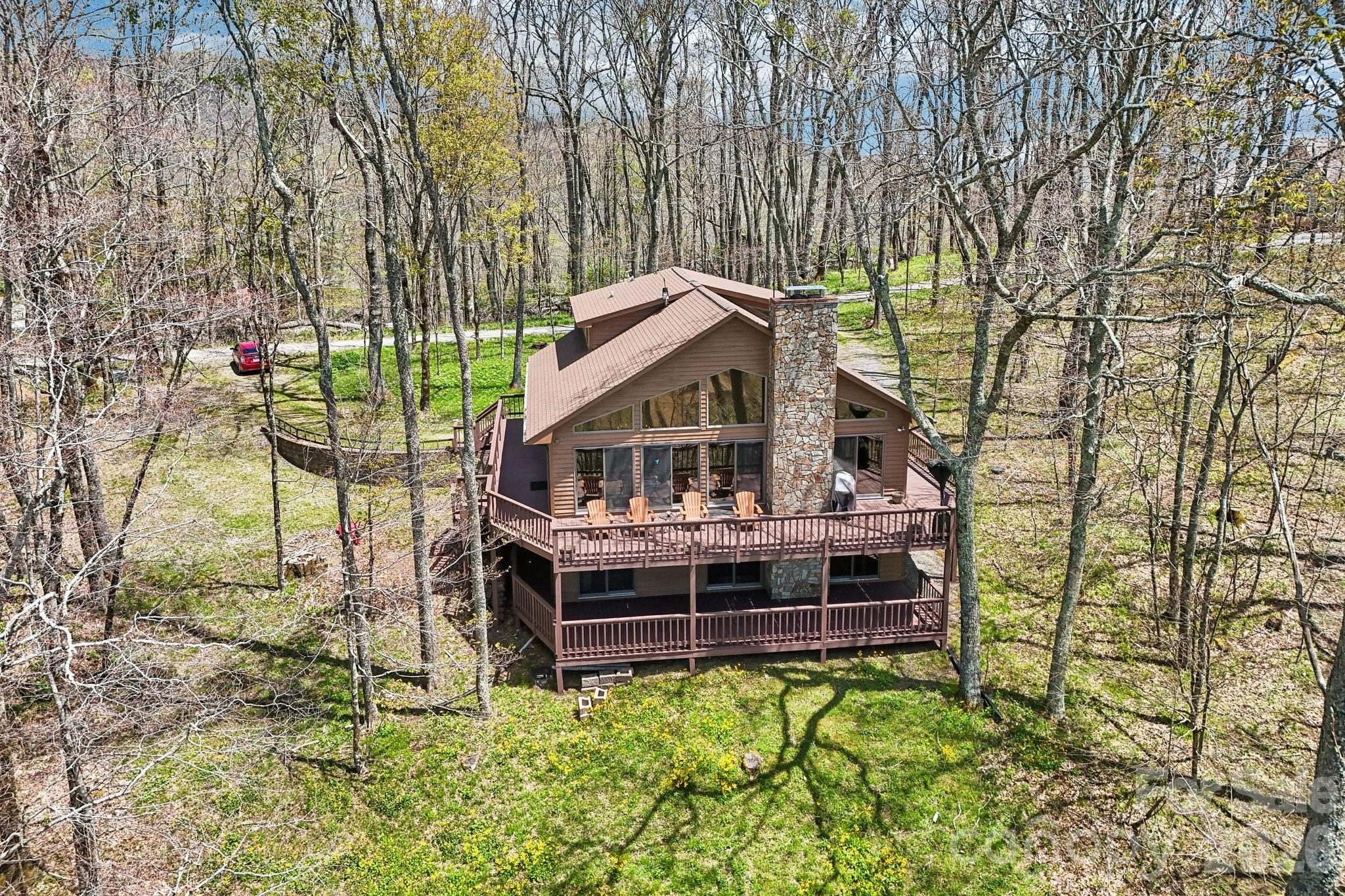 34 Wolfs Head Court Property Photo 6
