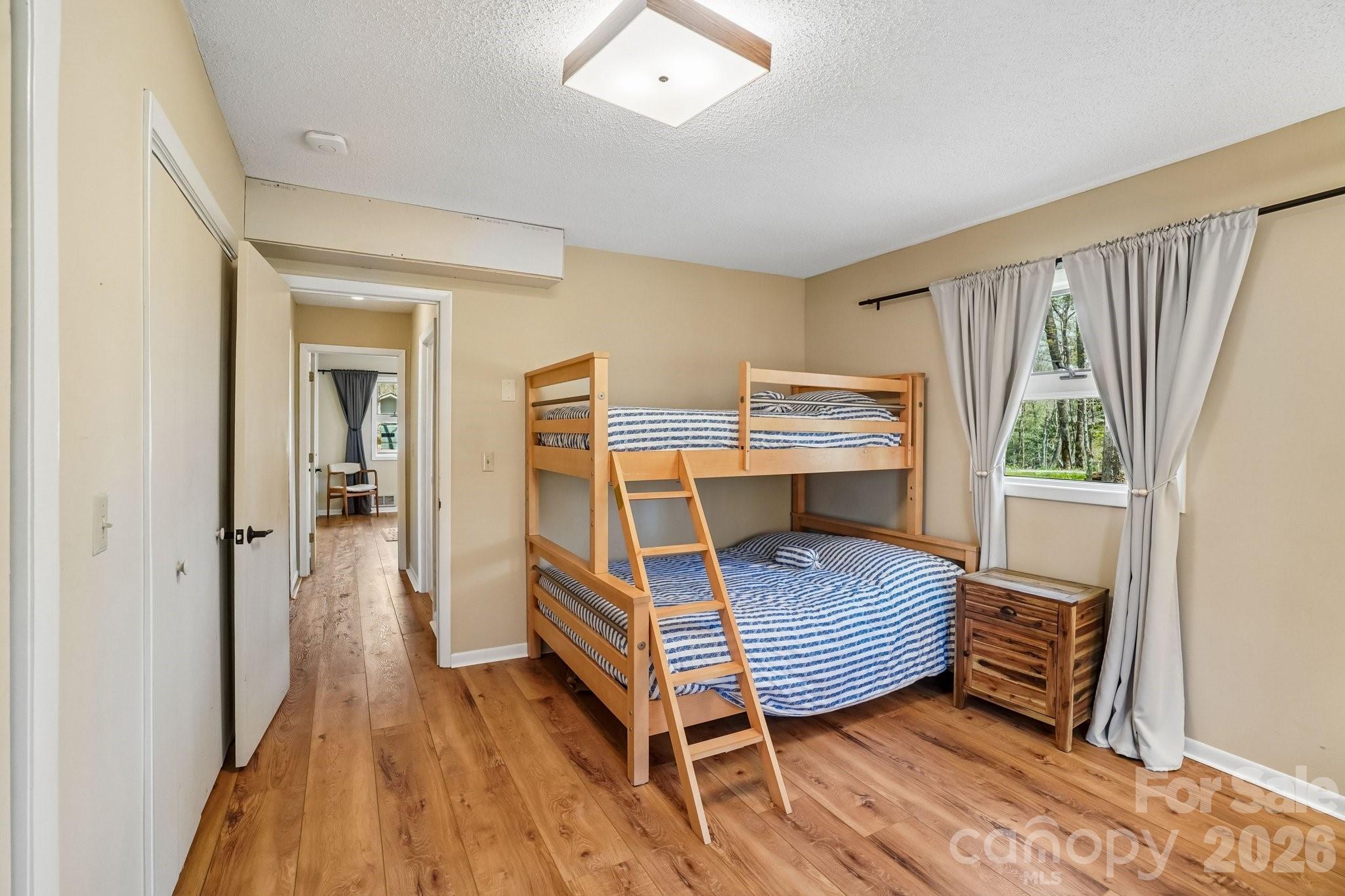 34 Wolfs Head Court Property Photo 28