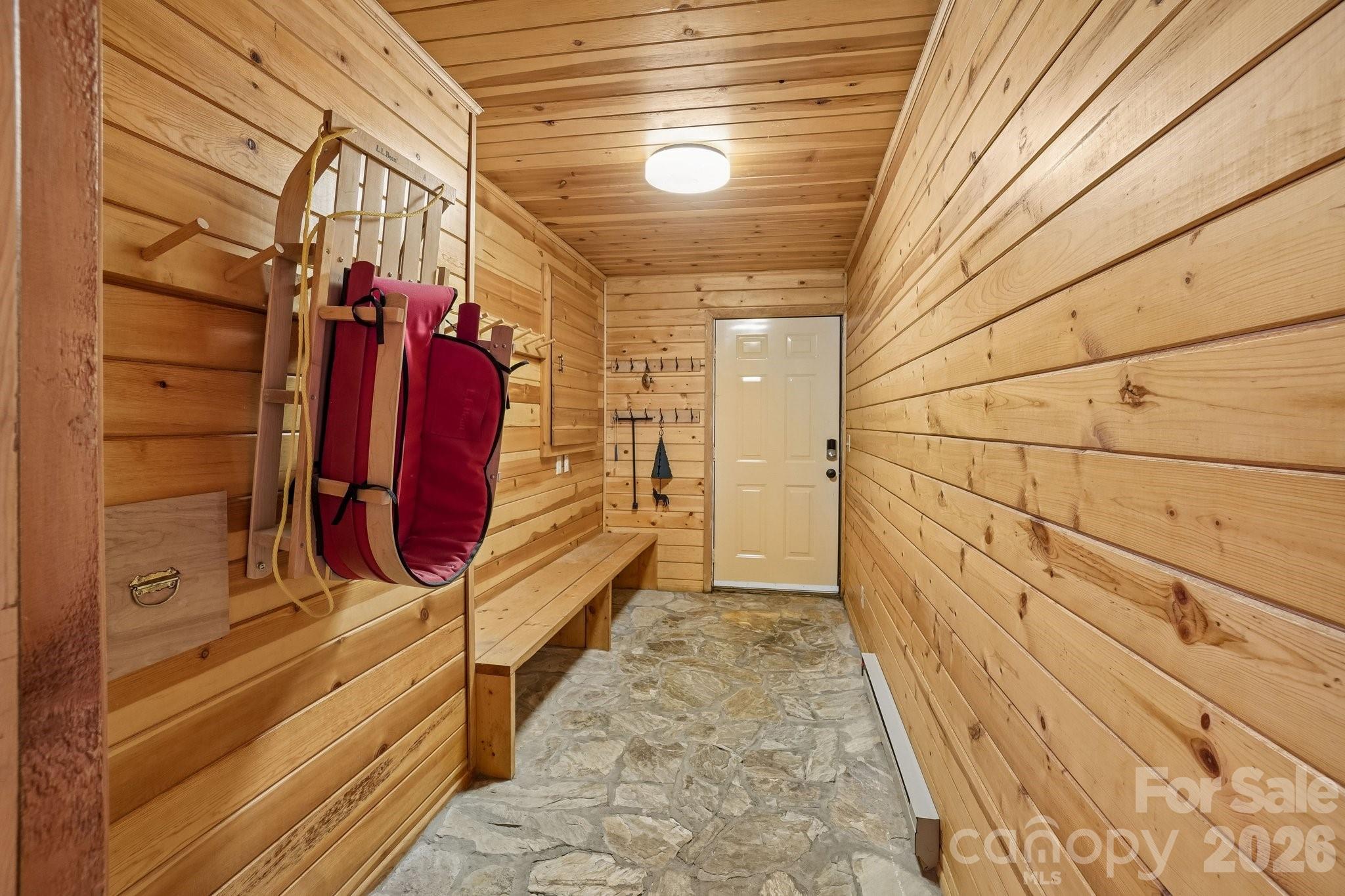 34 Wolfs Head Court Property Photo 43