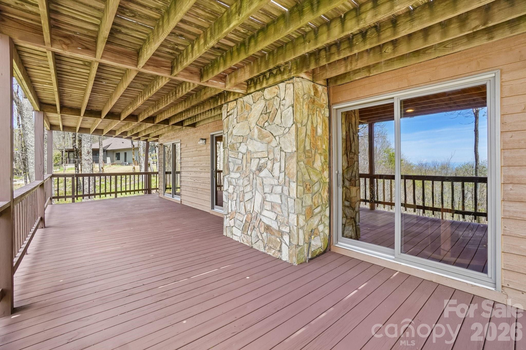 34 Wolfs Head Court Property Photo 44