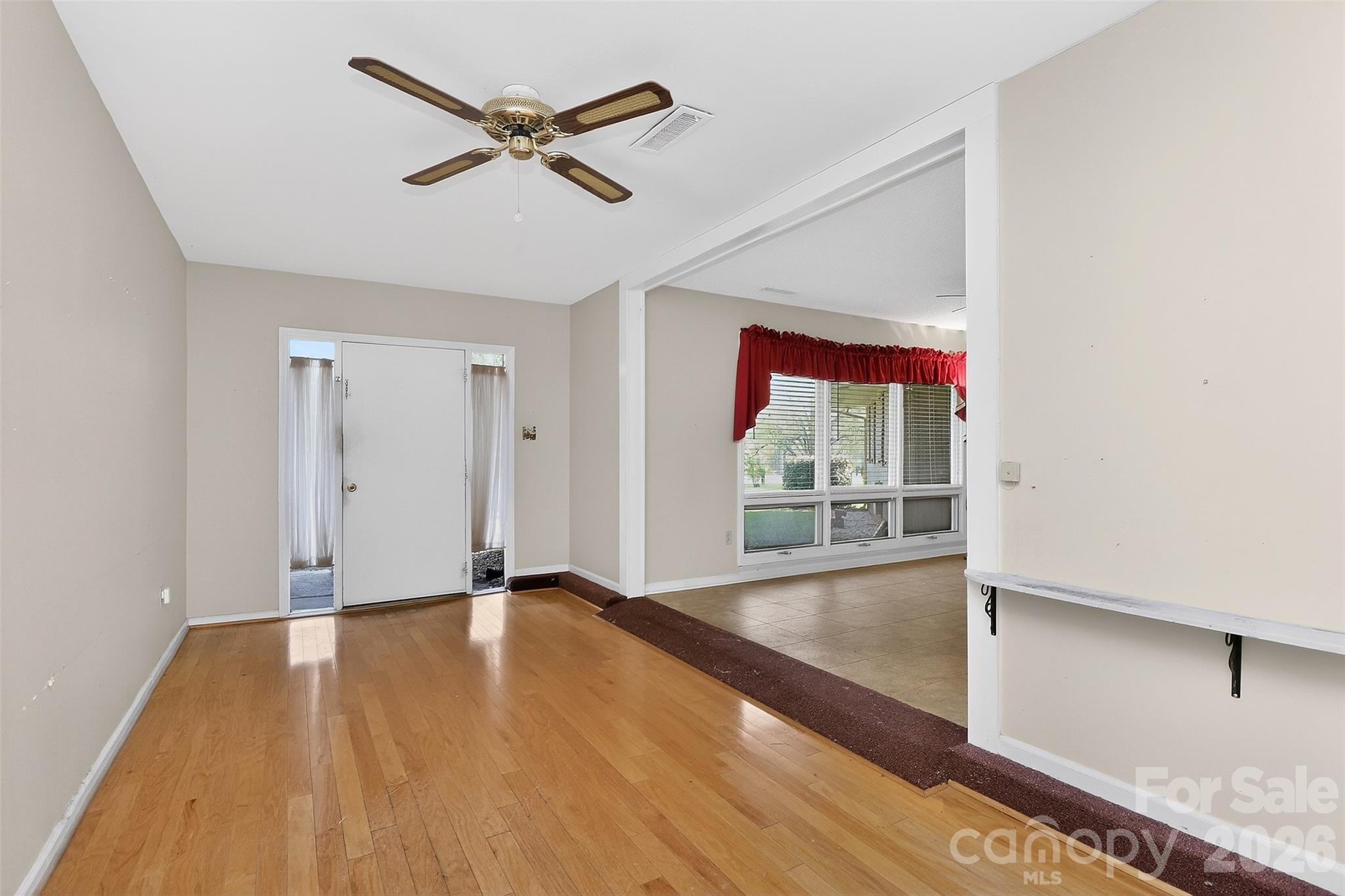 9516 Westmoreland Road Property Photo 6