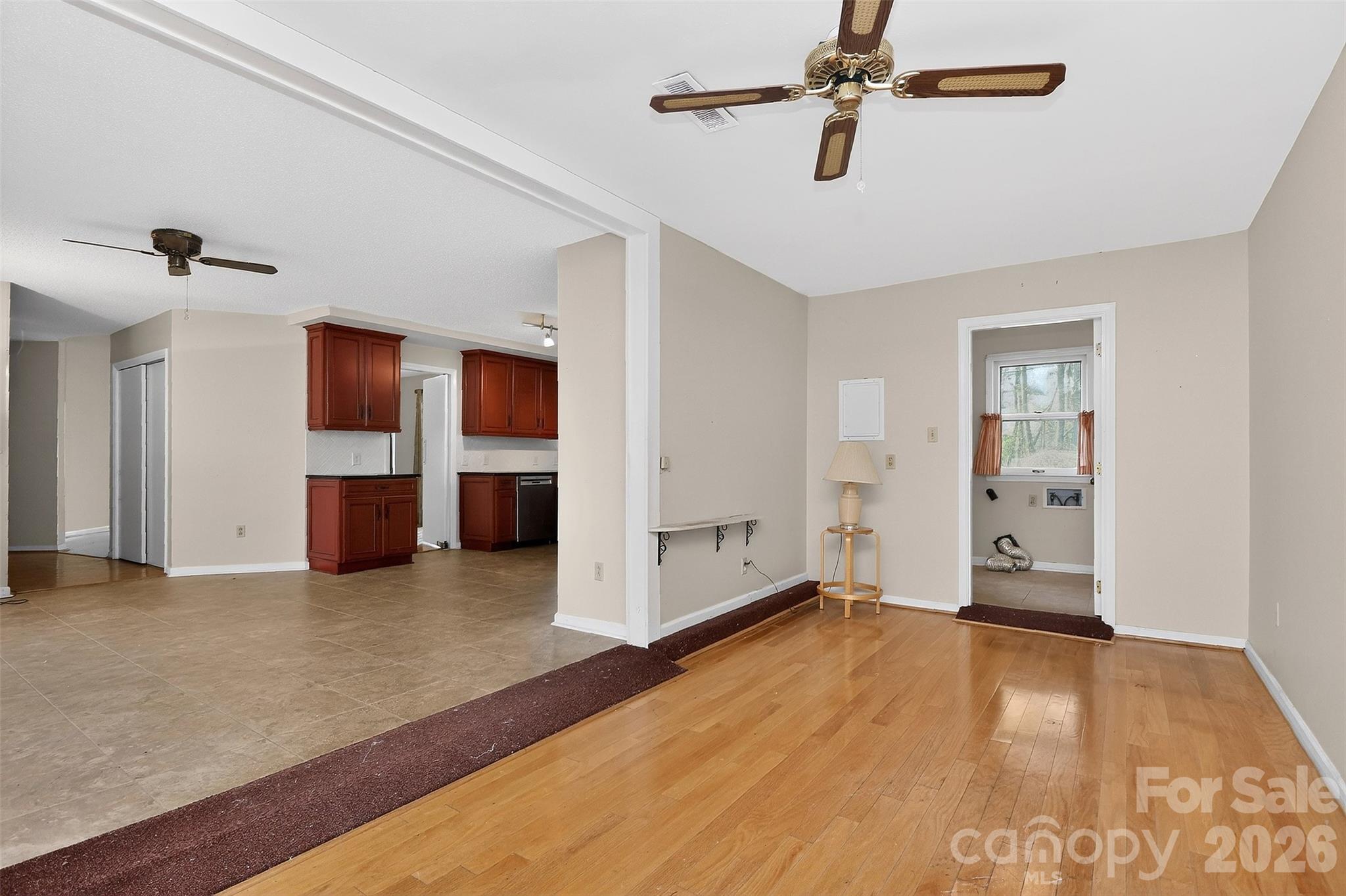 9516 Westmoreland Road Property Photo 7