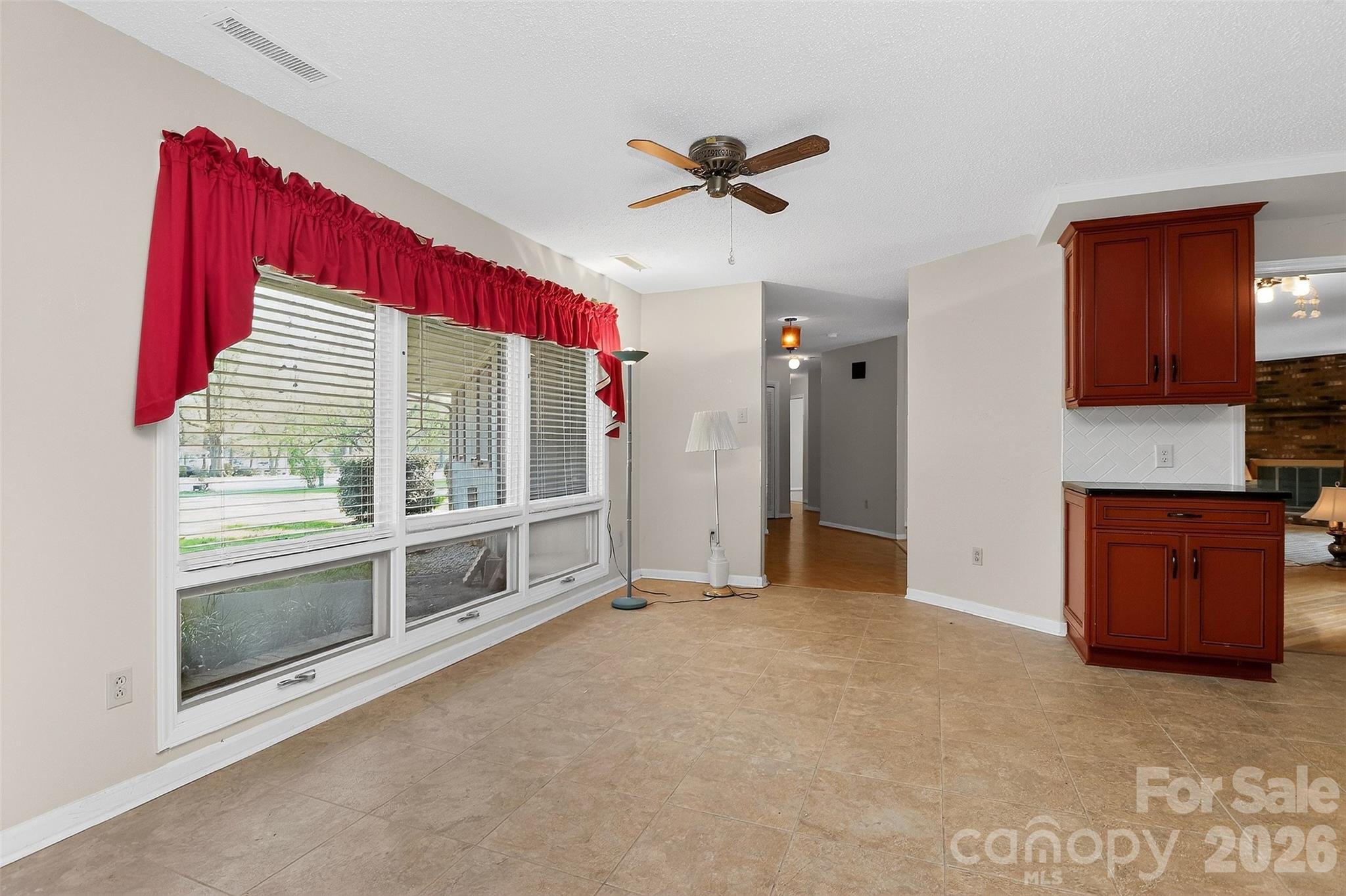 9516 Westmoreland Road Property Photo 8
