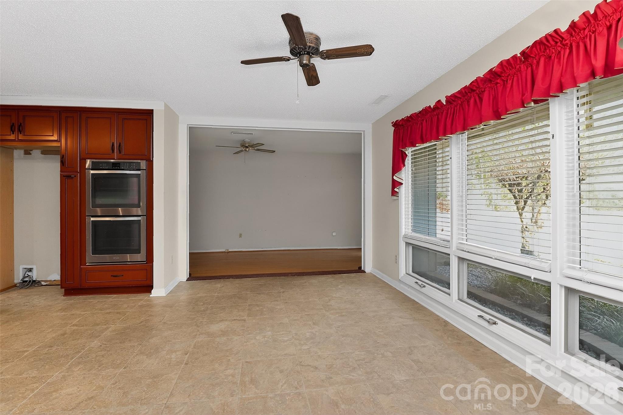 9516 Westmoreland Road Property Photo 9