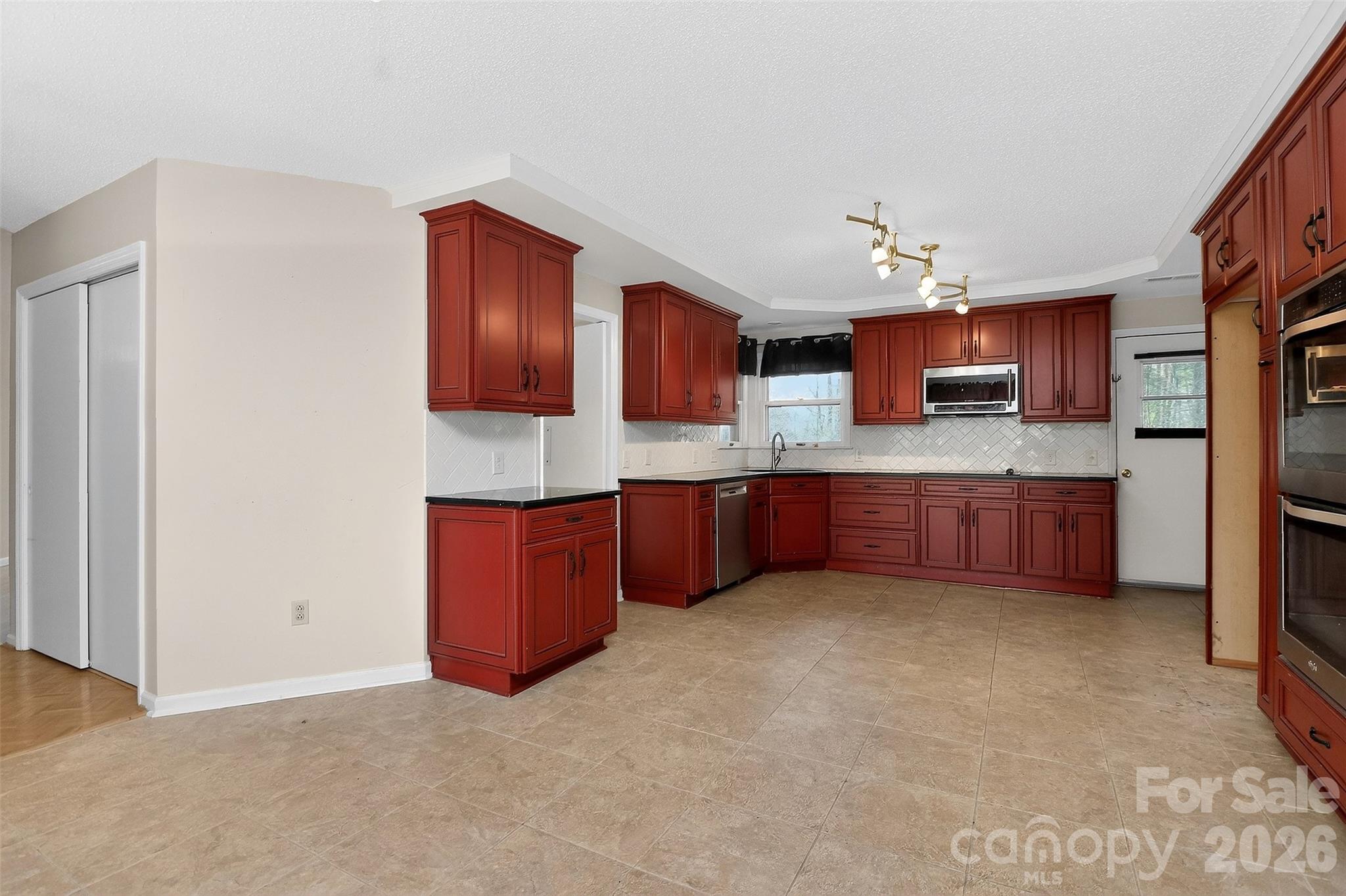 9516 Westmoreland Road Property Photo 11