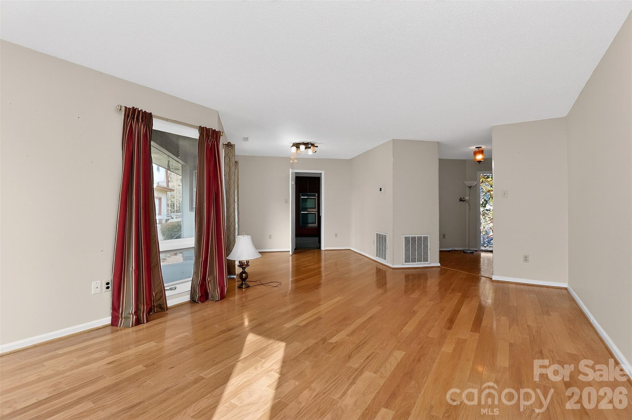 9516 Westmoreland Road Property Photo 18