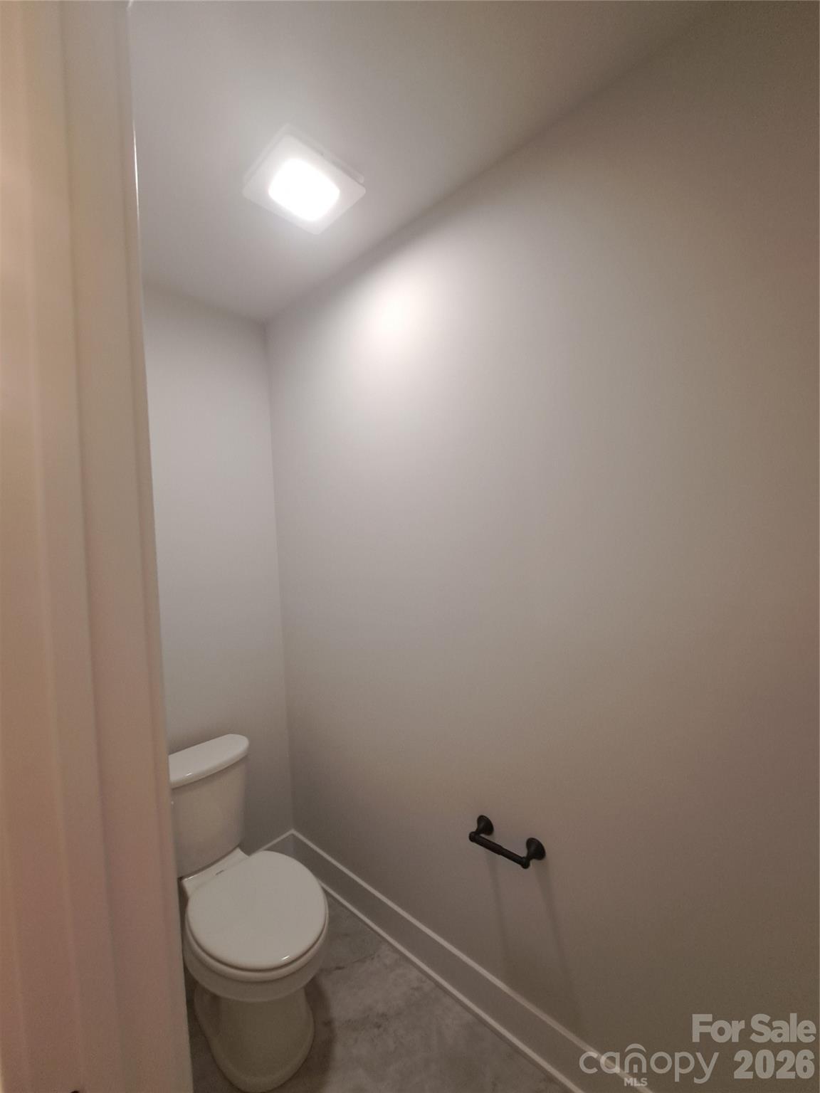 1095 Kildare Drive 68 Property Photo 11