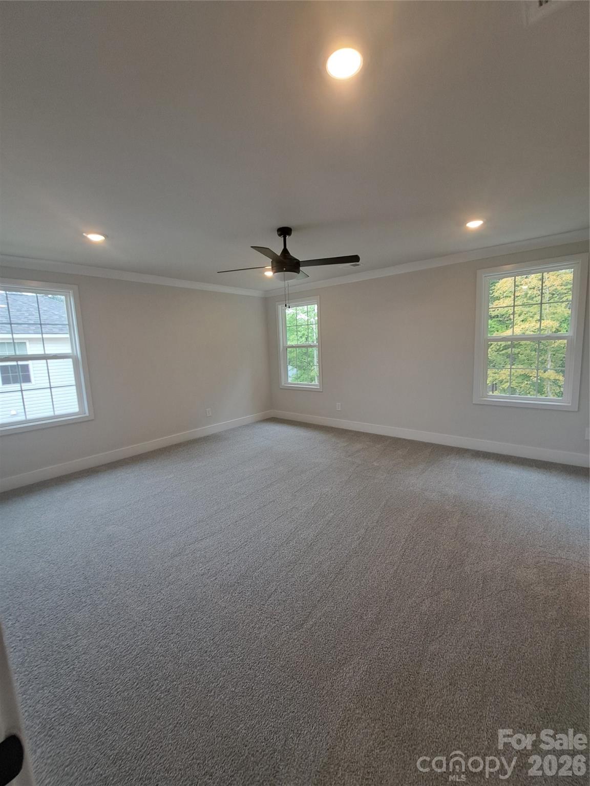 1095 Kildare Drive 68 Property Photo 12