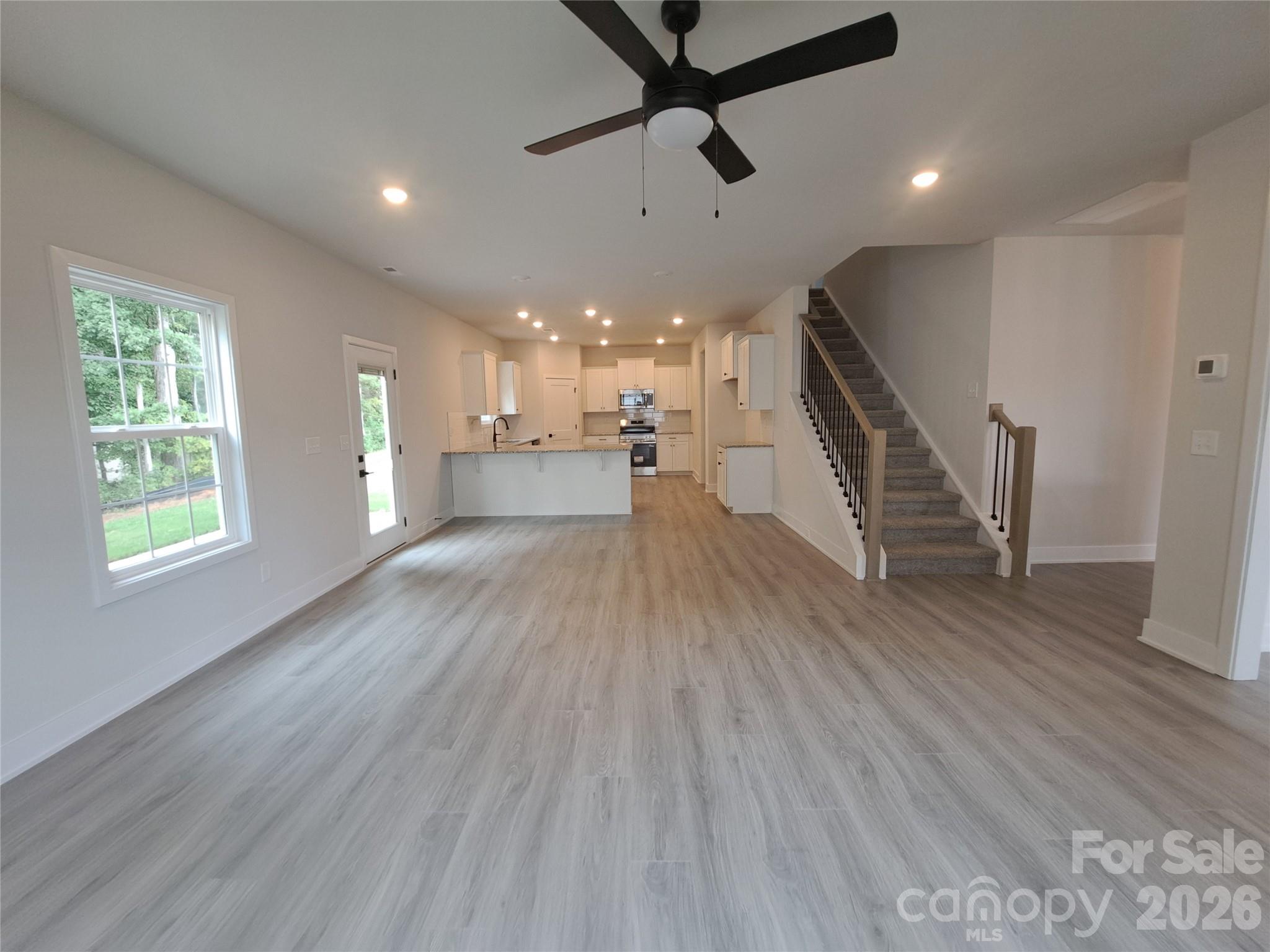 1095 Kildare Drive 68 Property Photo 25