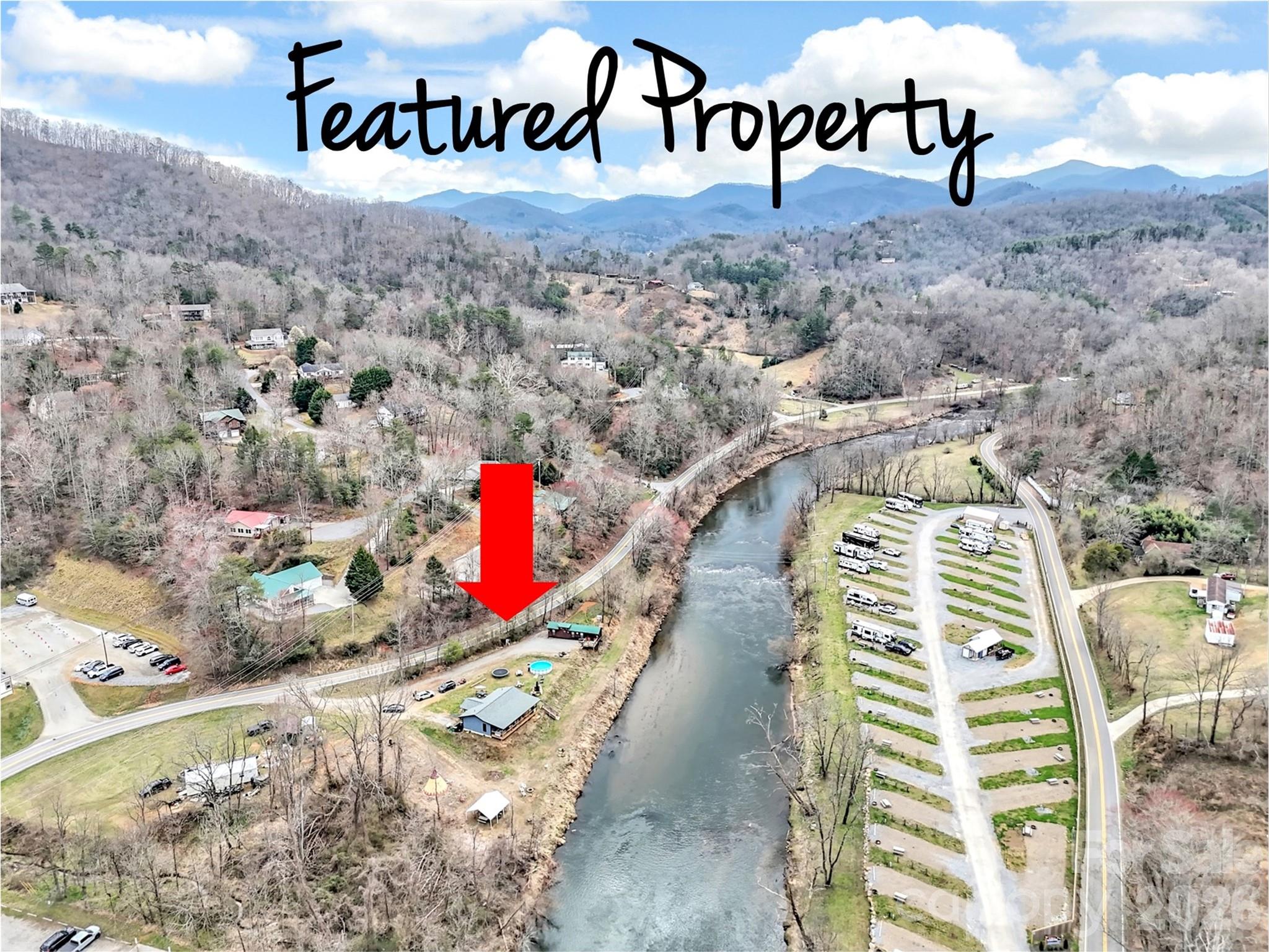 522 N River Road Property Photo 2