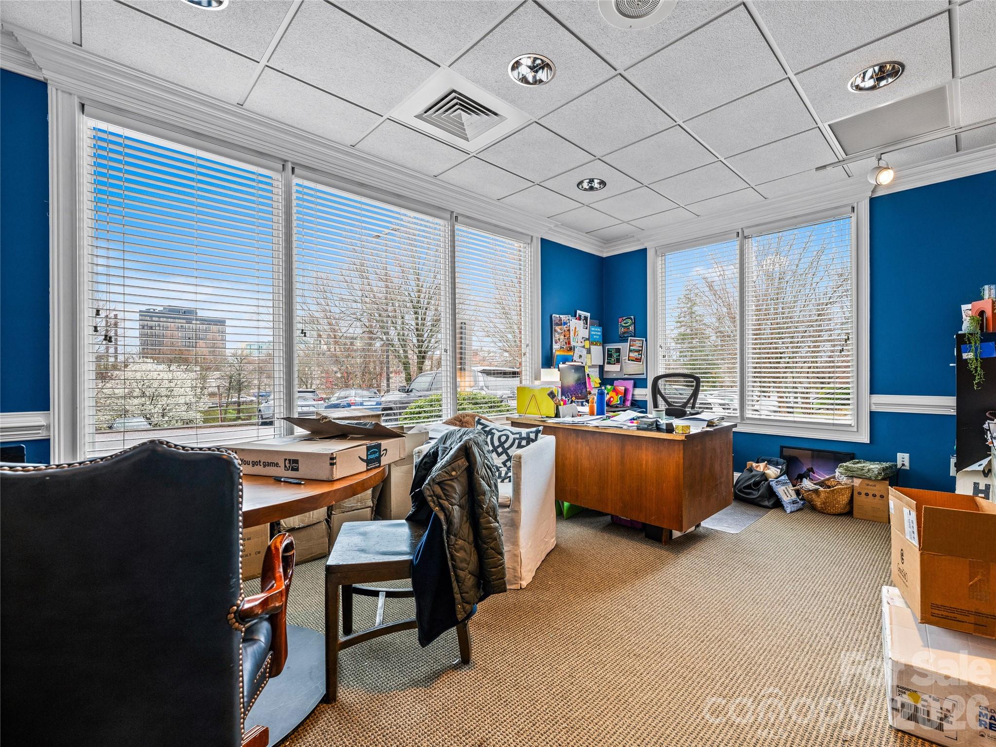 77 Central Avenue E Property Photo 15