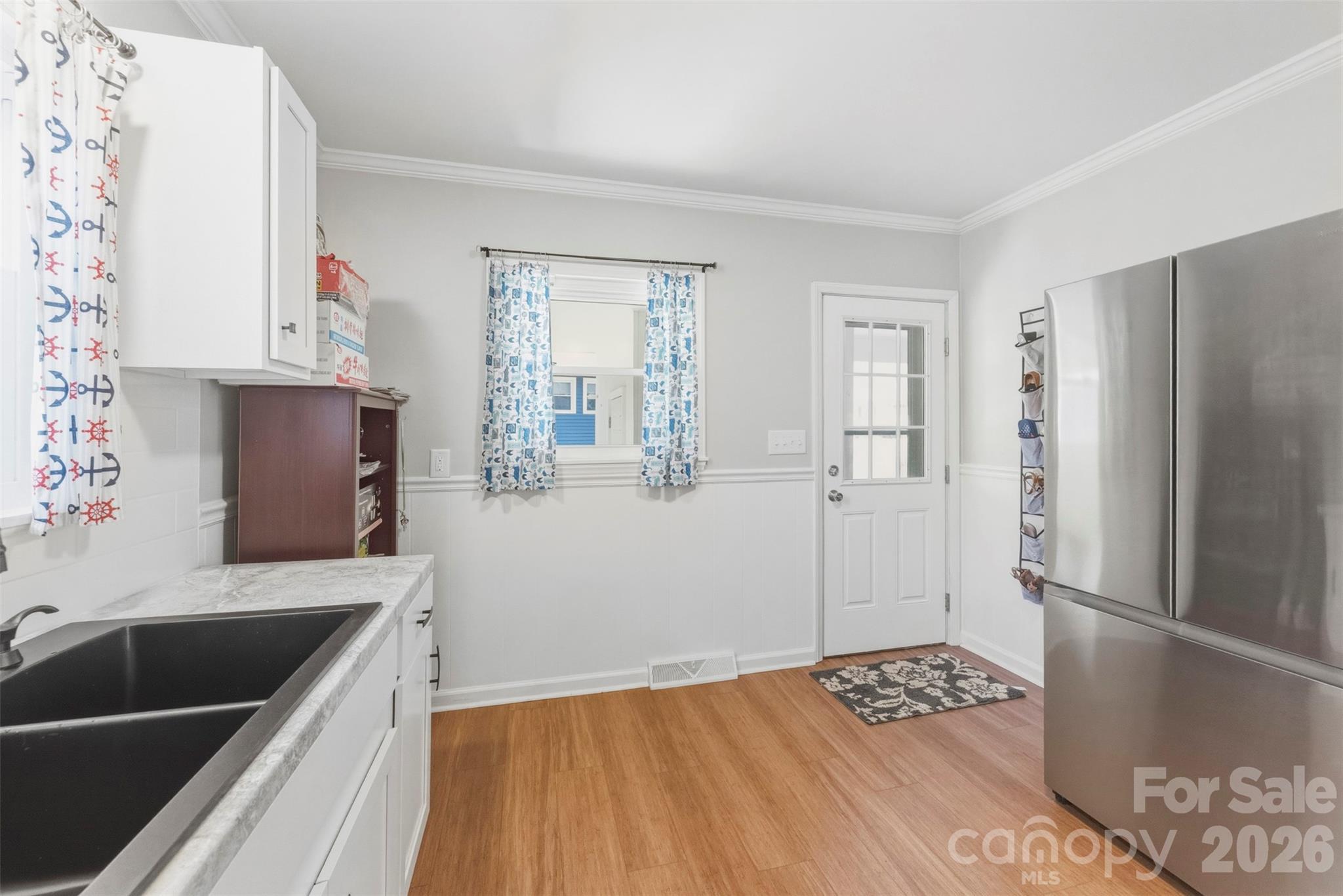 1213 E Park Drive Property Photo 12