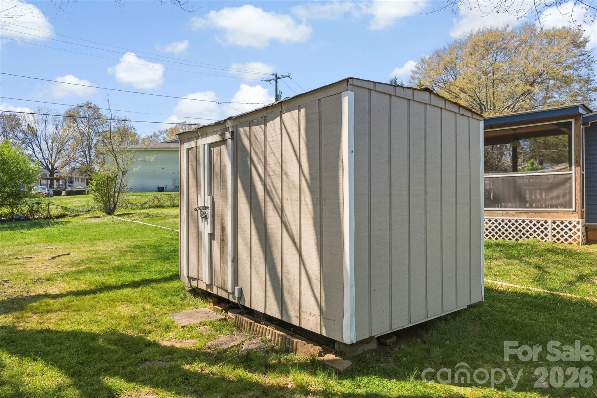 1213 E Park Drive Property Photo 20