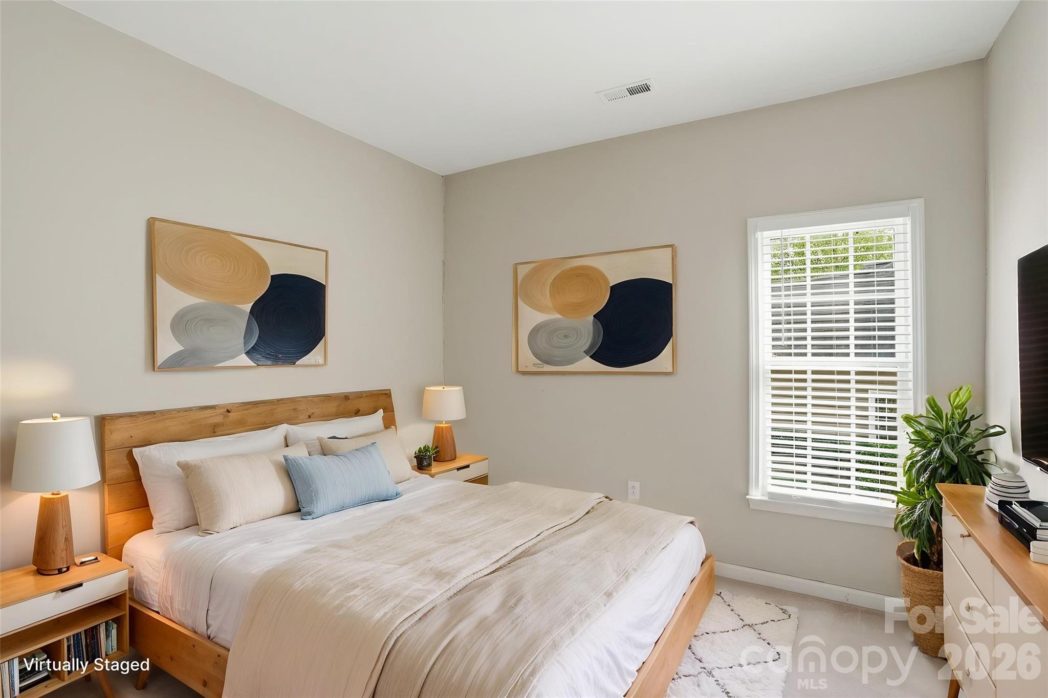 15733 Berryfield Street Property Photo 8